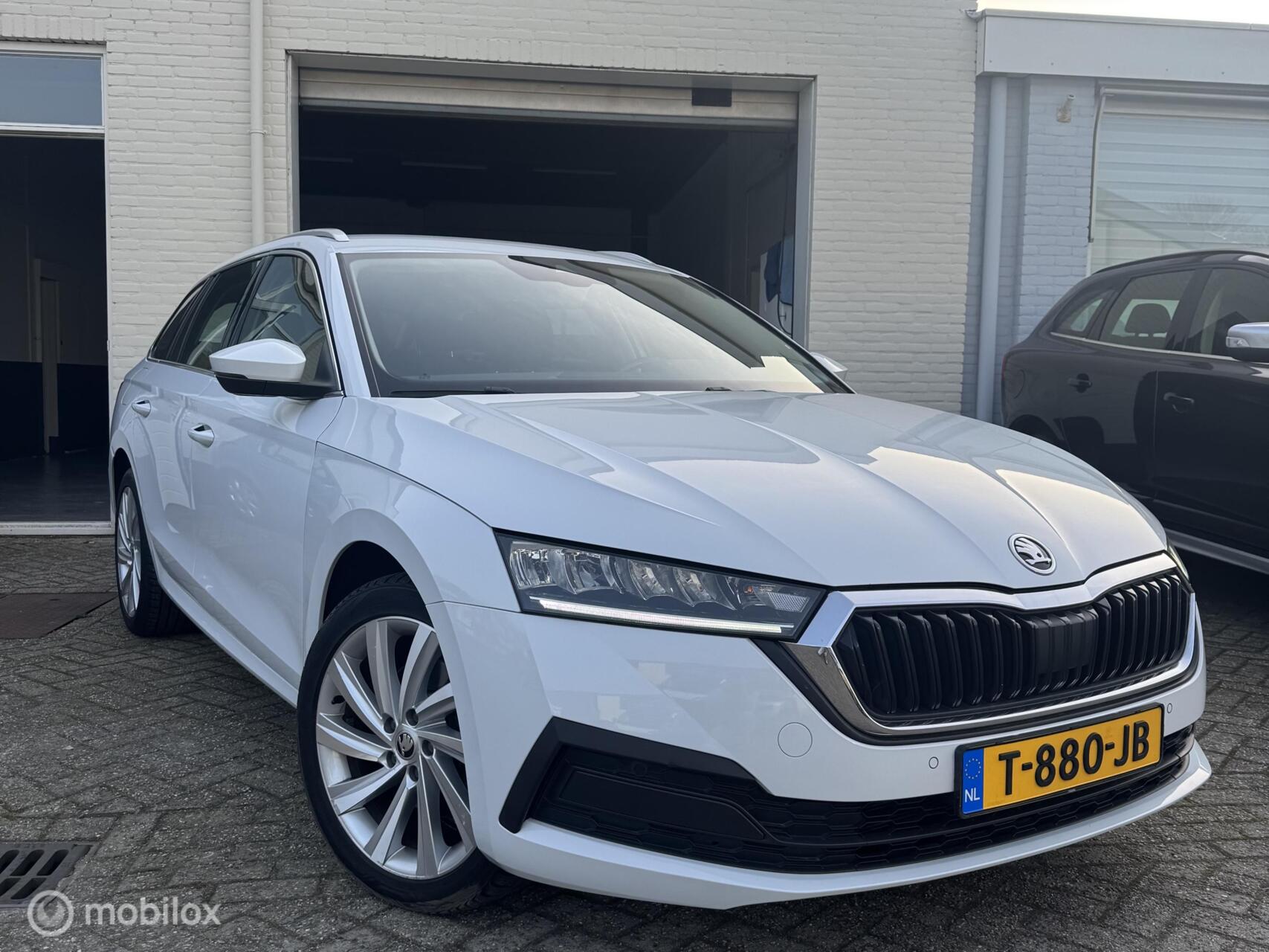 Skoda Octavia |automaat|Camera|Apple CarPlay|Keyless| 2022 - voorkant