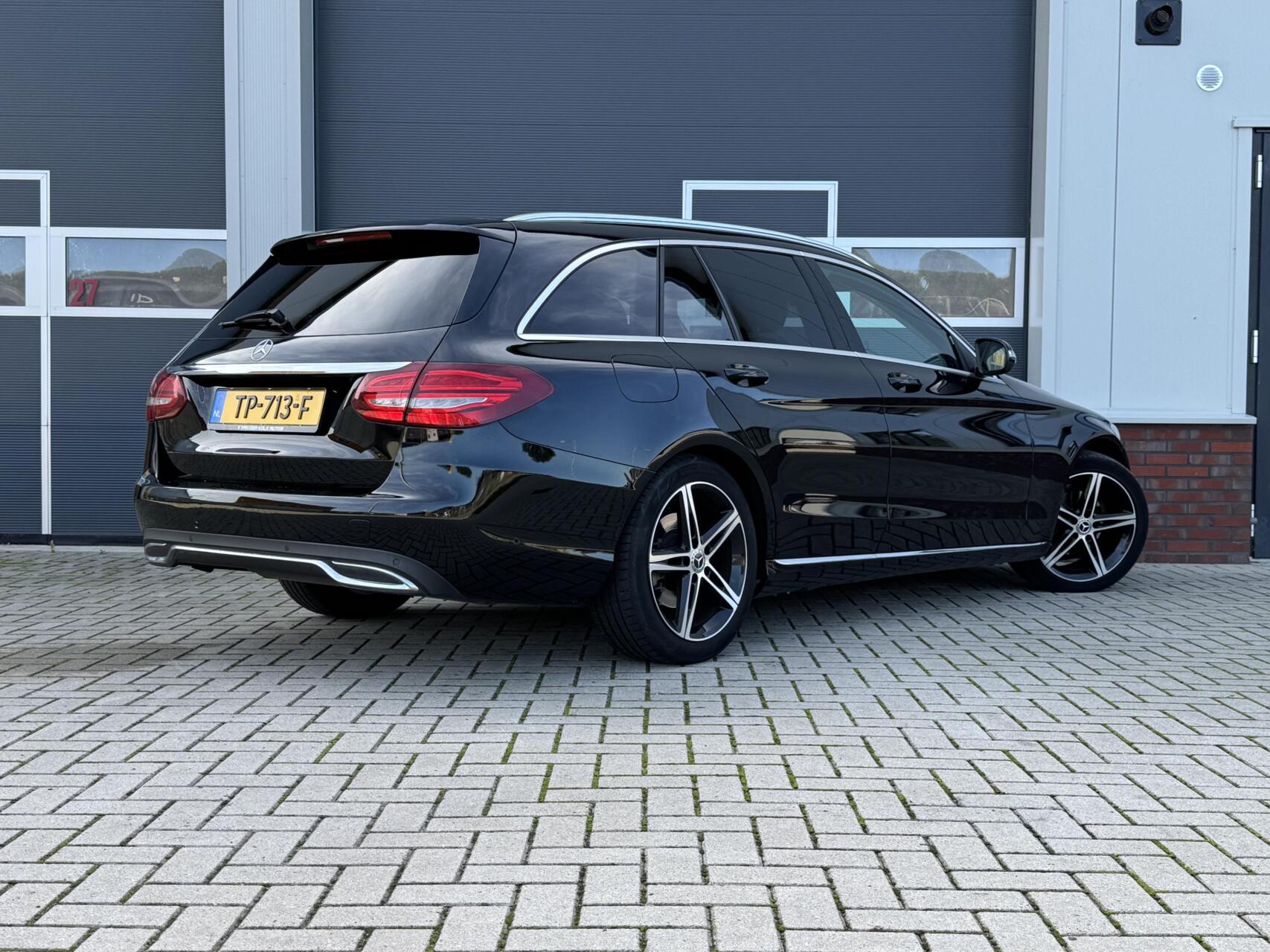 Foto van Mercedes-Benz C 200 Bluetec