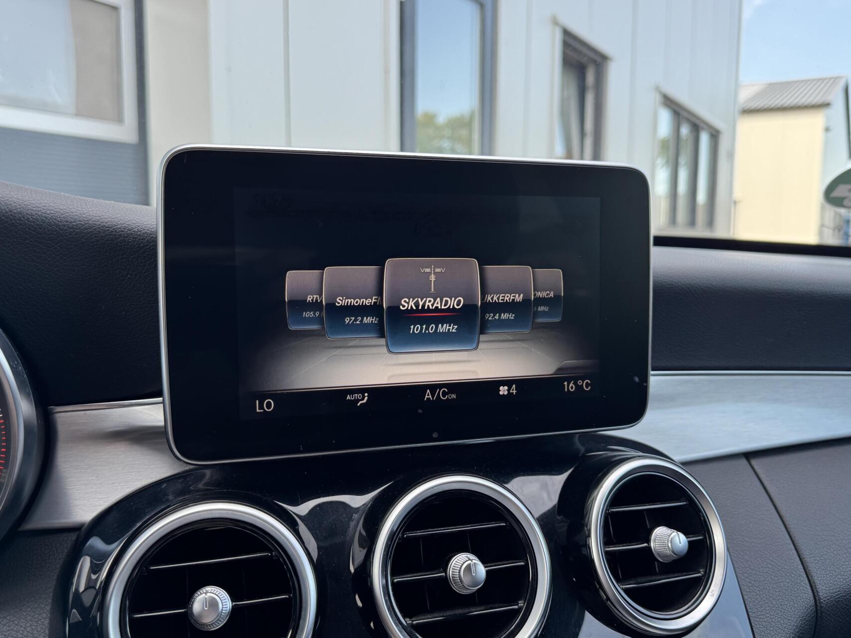 Foto van Mercedes-Benz C 200 Bluetec