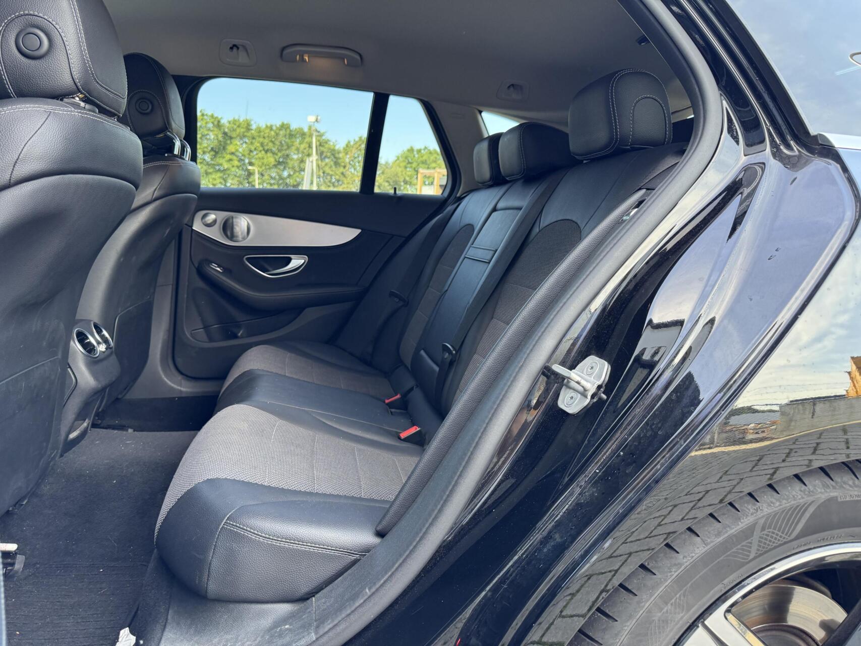Foto van Mercedes-Benz C 200 Bluetec