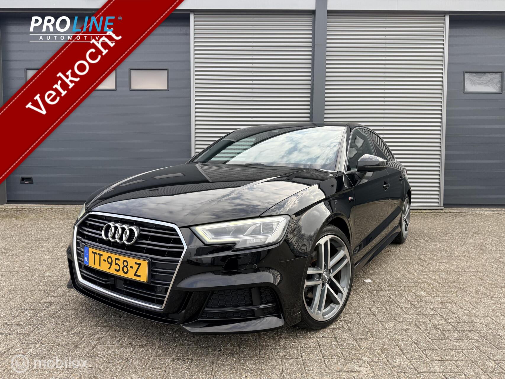 Audi A3 Limousine 30 TFSI Sport S Line Edition 2018 - voorkant
