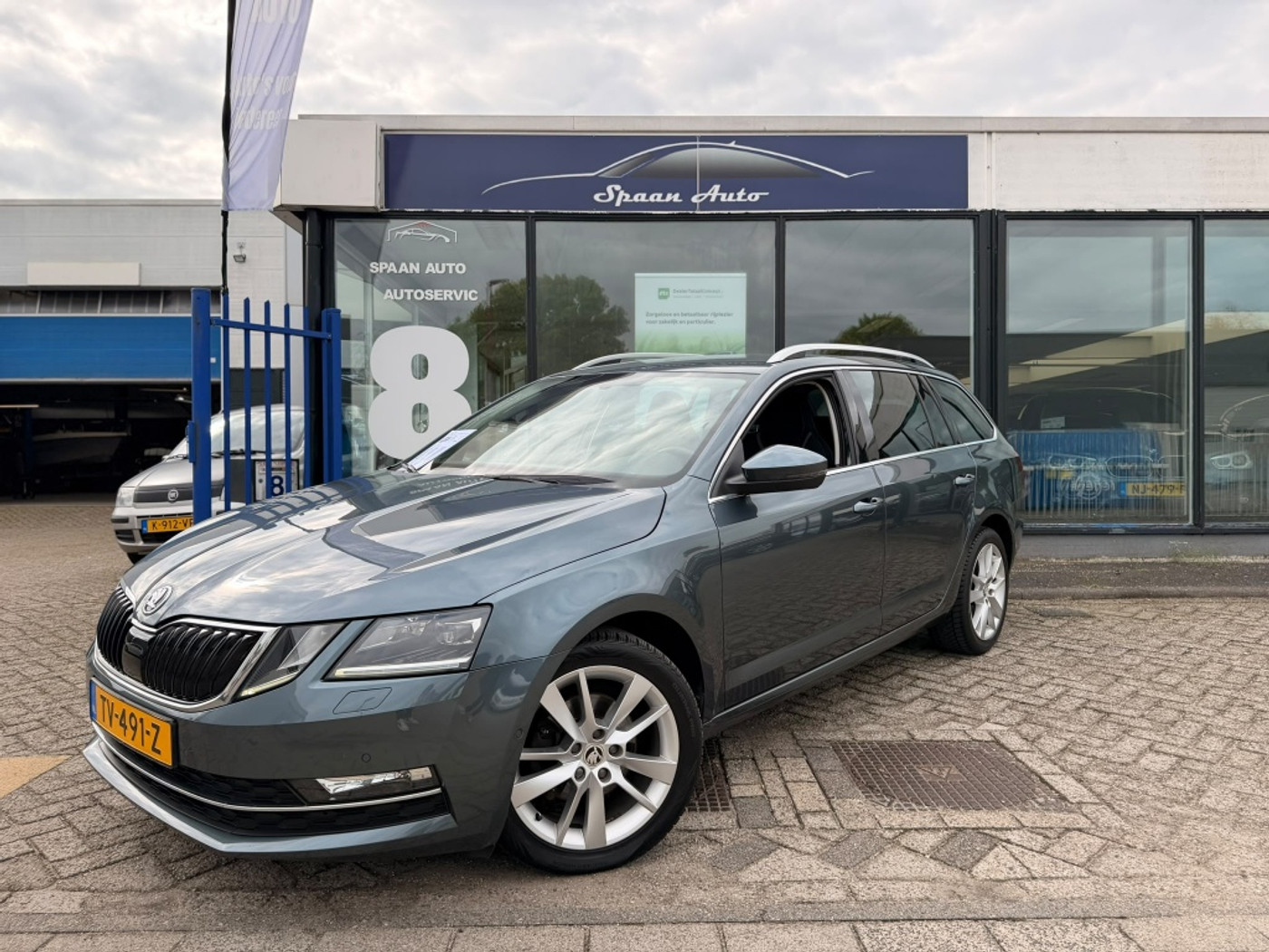 Skoda Octavia 1.0 TSI Style l Automaat l Trekhaak l 2018 - voorkant