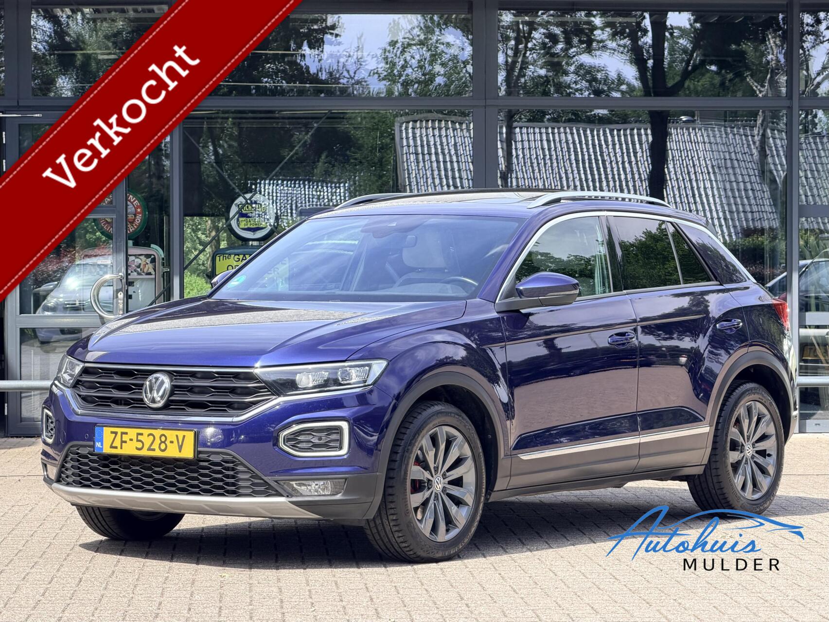 Volkswagen T-roc 1.5 TSI Sport | Navi | Leer | Clima | Pano | Stoel-Stuurverwarming | Dealer Onderhouden 2019 - voorkant