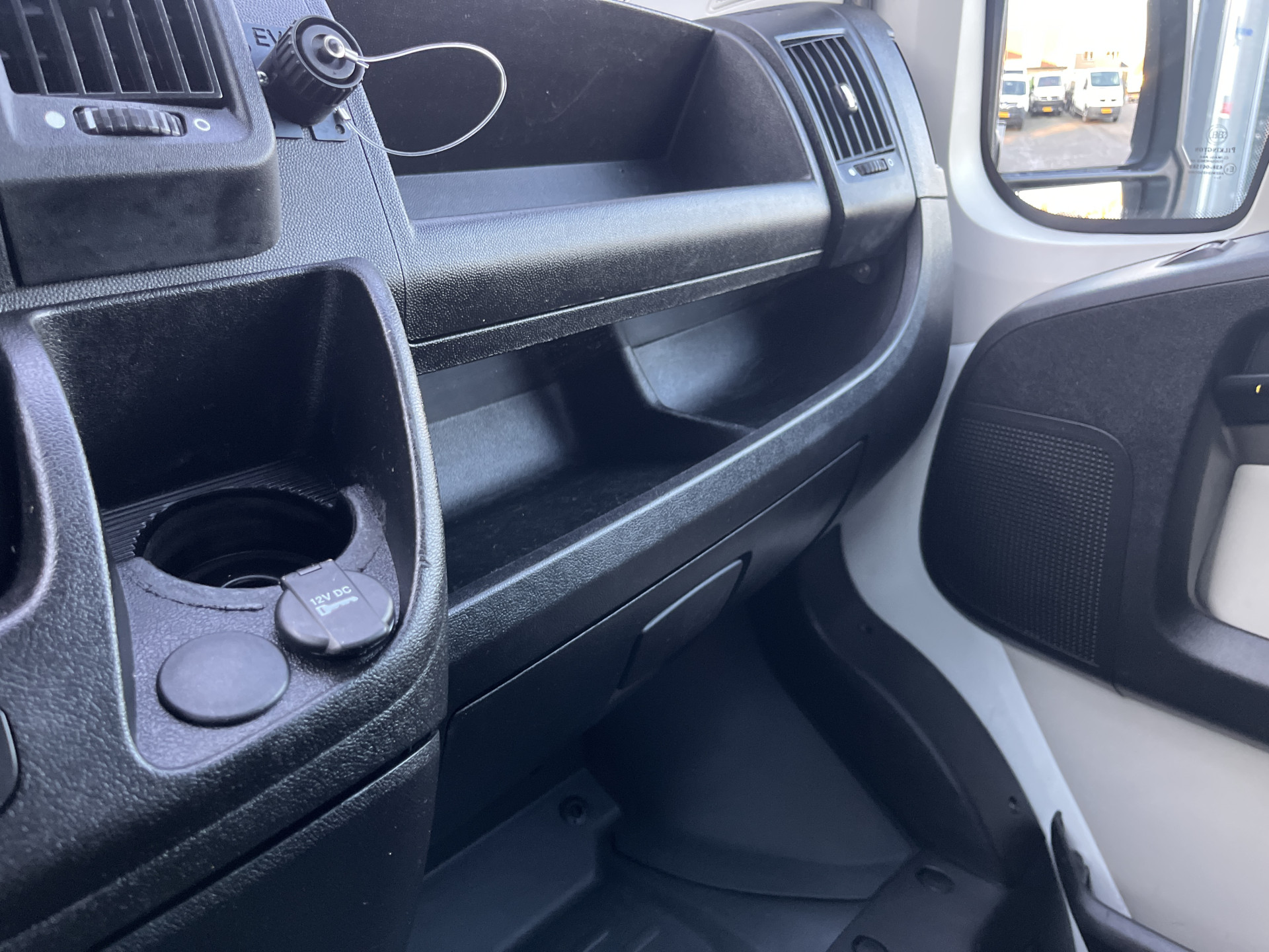 Foto van Peugeot Peugeot Boxer