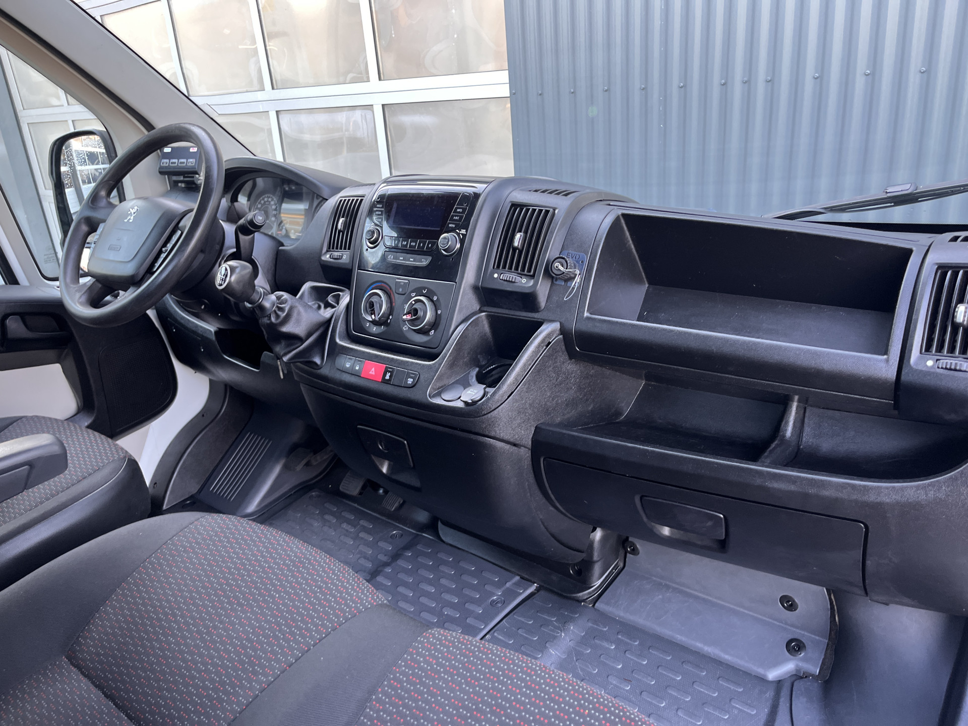 Foto van Peugeot Peugeot Boxer