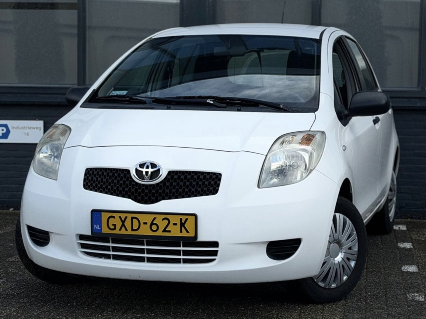 Toyota Toyota Yaris 1.0 VVTi |Airco |Nieuwe APK |Stuurbkr |Elek.ramen 2007 - voorkant