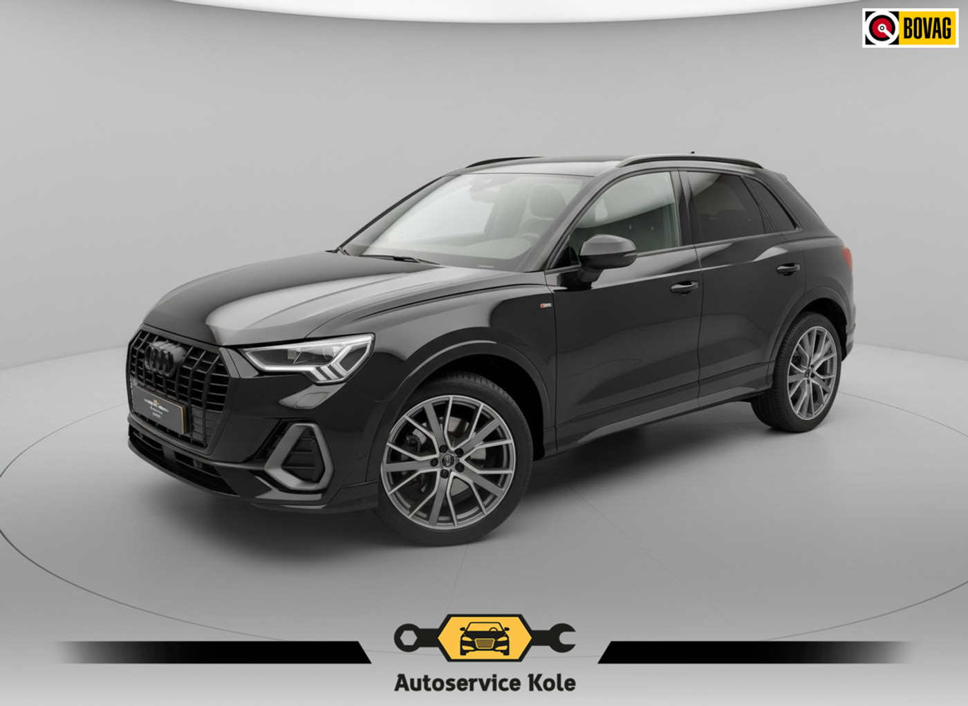 Audi Q3 1.4 plugin hybride * S-line * Camera * 2023 - voorkant