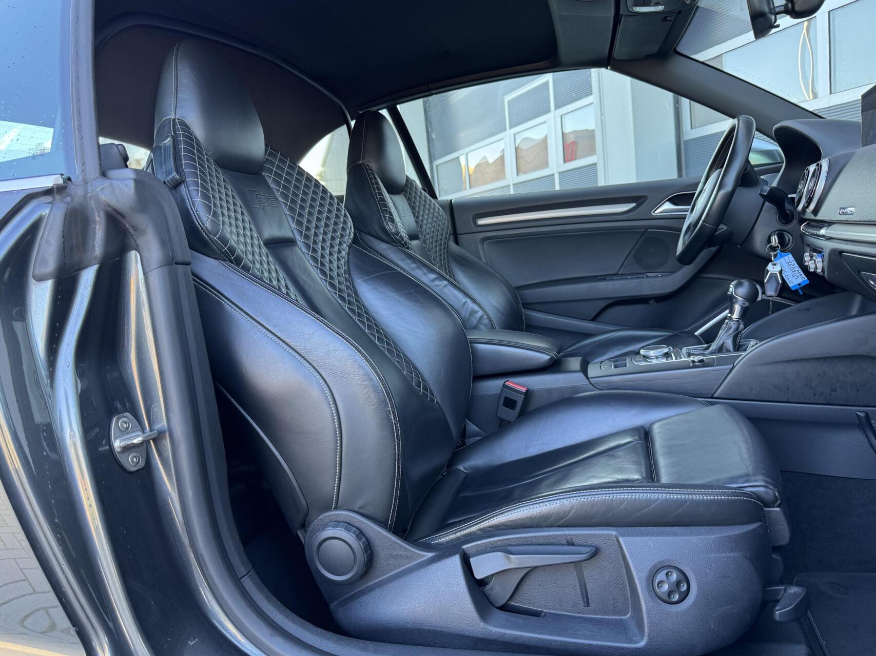 Foto van Audi S3 Cabriolet