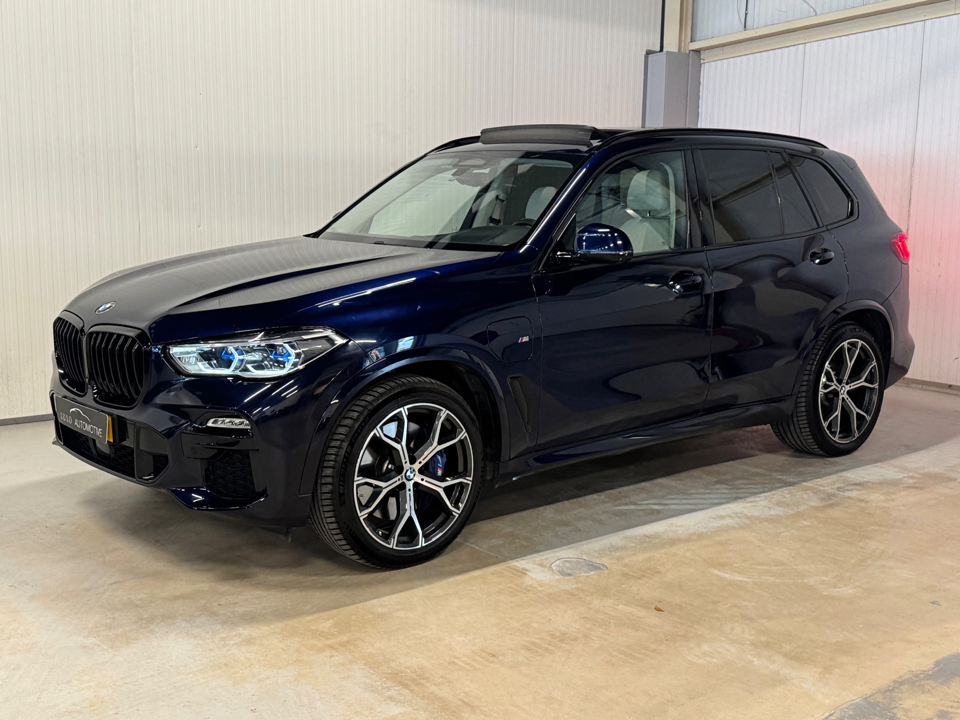 Foto van BMW X5 Xdrive45e