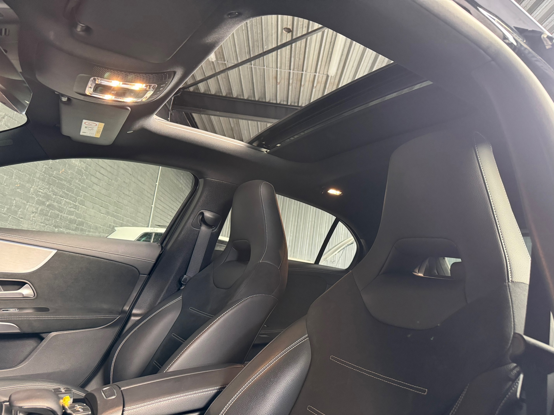 Foto van Mercedes-Benz A 250 E