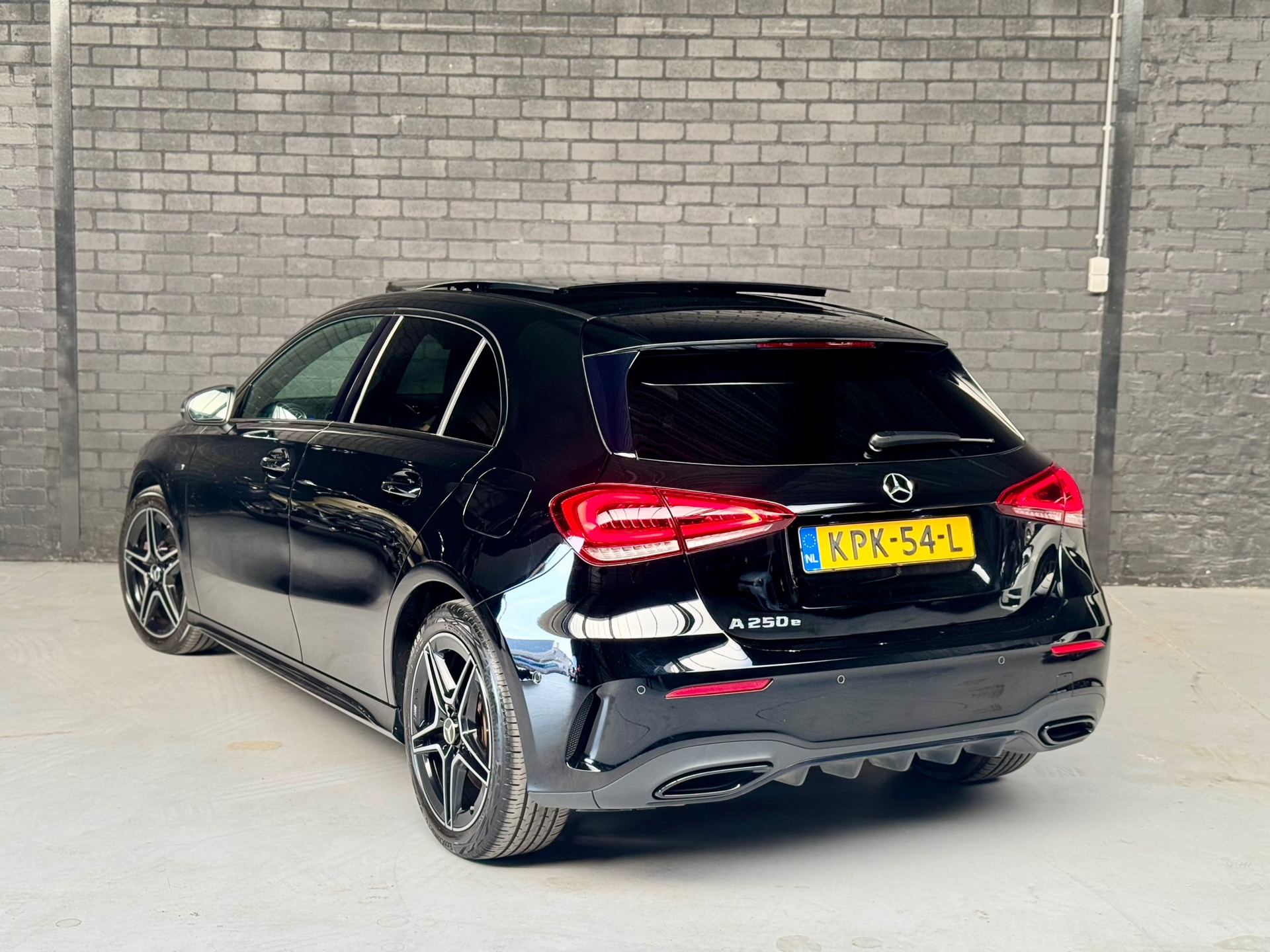 Foto van Mercedes-Benz A 250 E