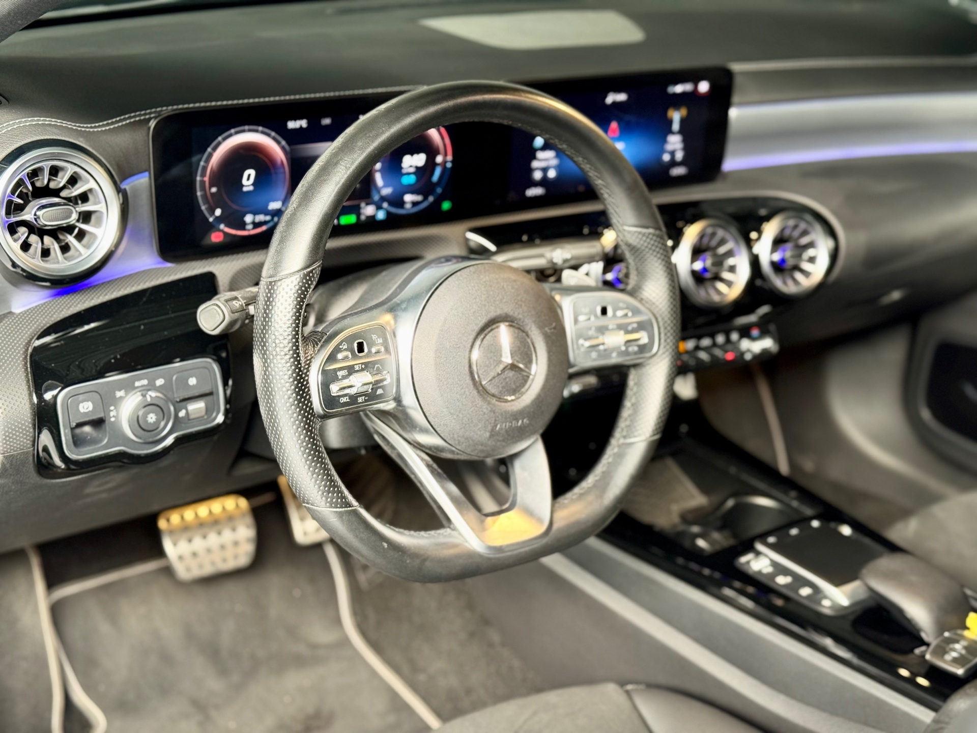 Foto van Mercedes-Benz A 250 E