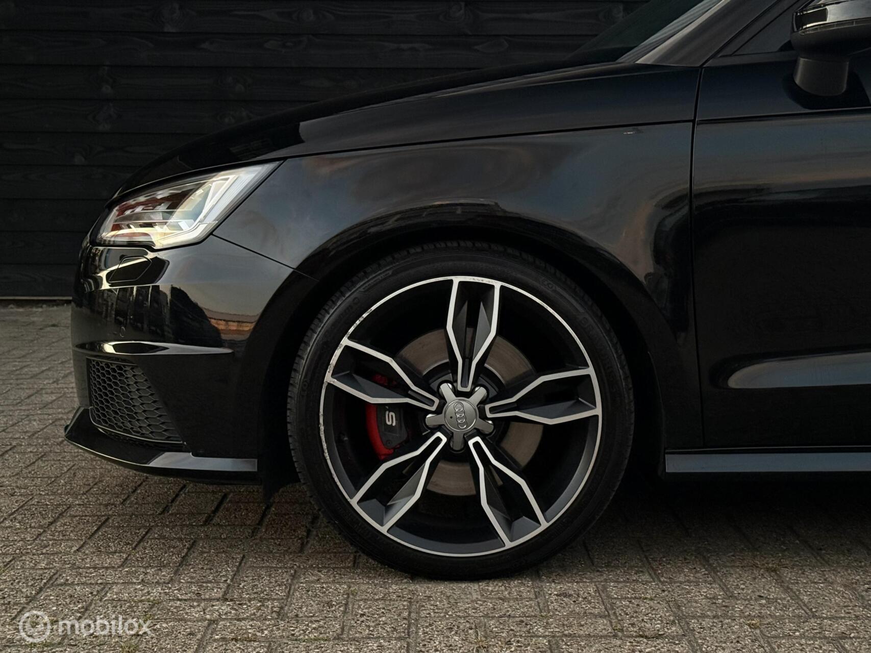 Foto van Audi S1 Sportback
