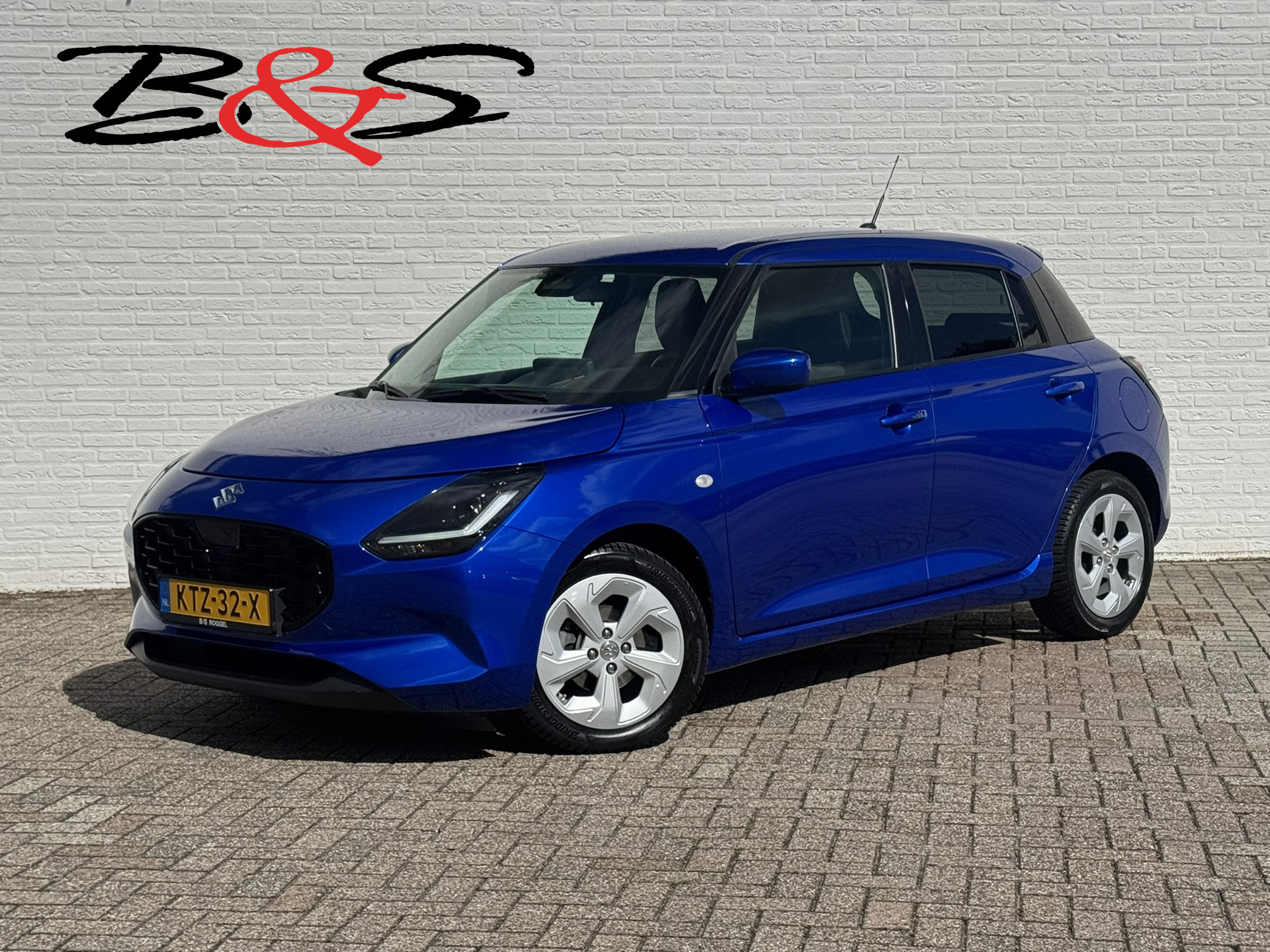 Suzuki Swift 1.2 Select Smart Hybrid AUTOMAAT Camera Carplay Clima Adaptive cruise Navigatie Led 2025 - voorkant