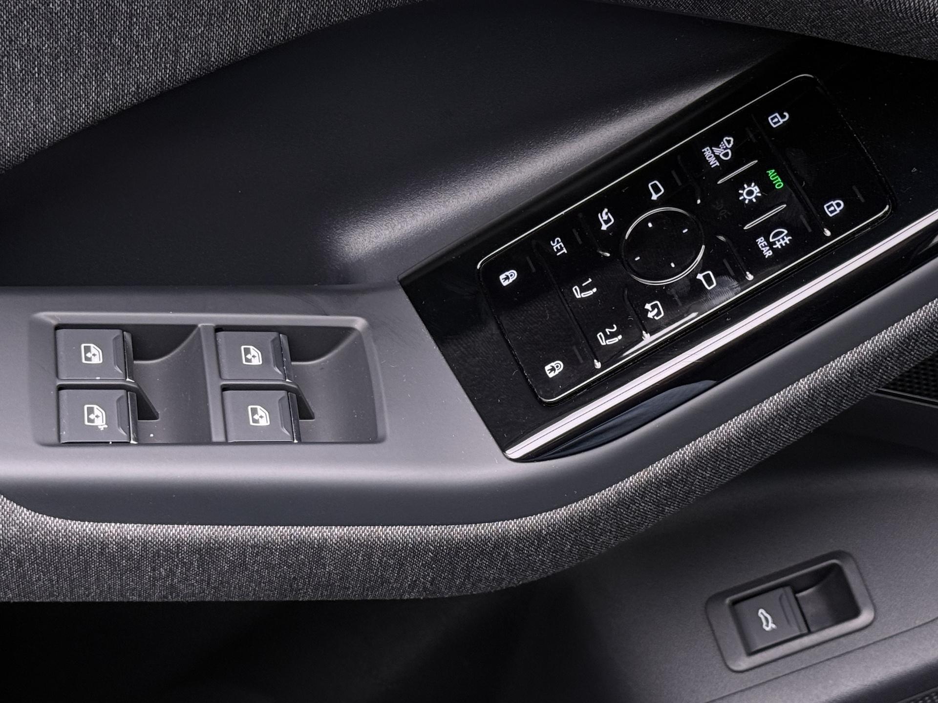 Foto van Audi Q6 Suv E-tron Quattro