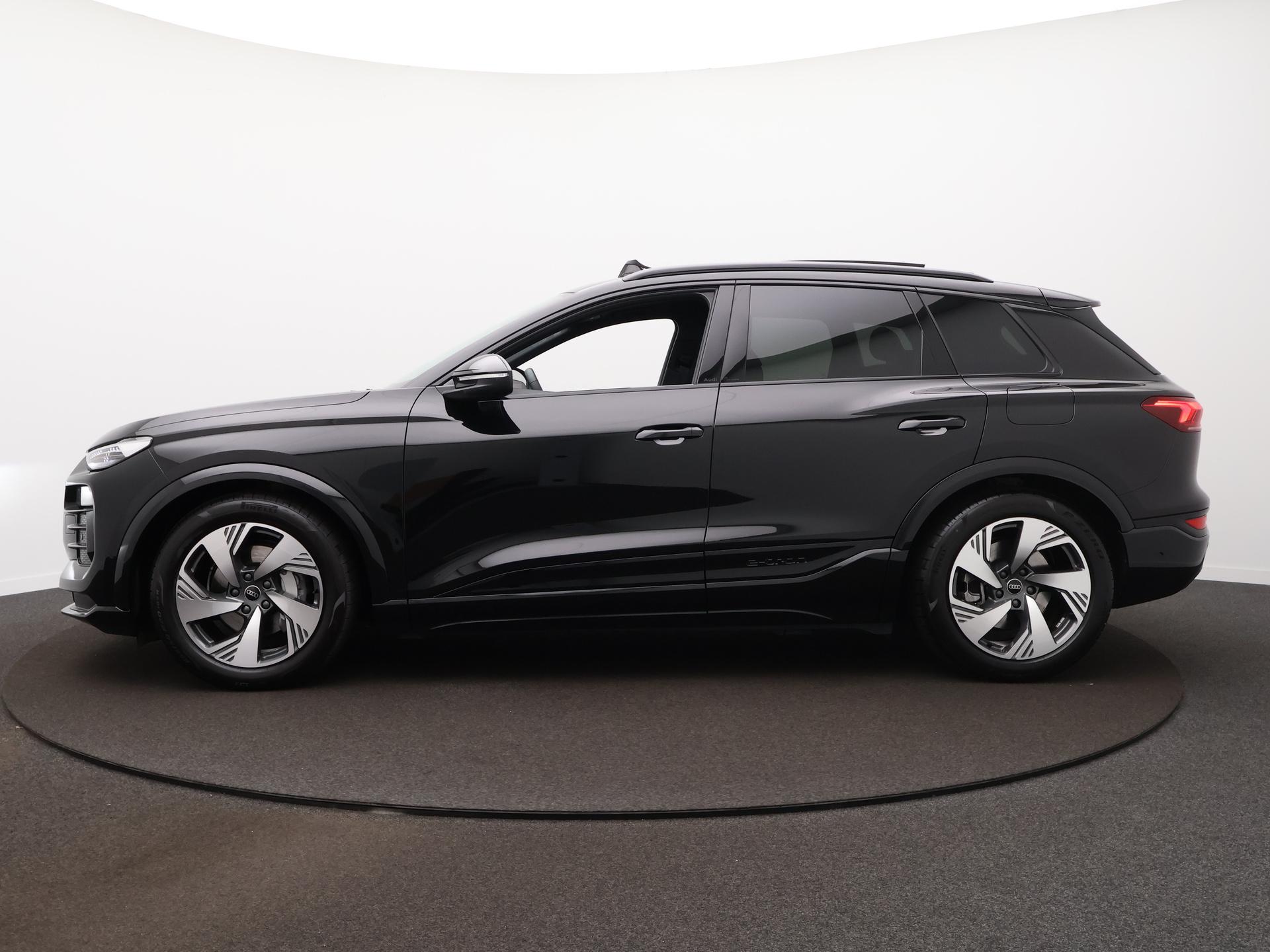 Foto van Audi Q6 Suv E-tron Quattro