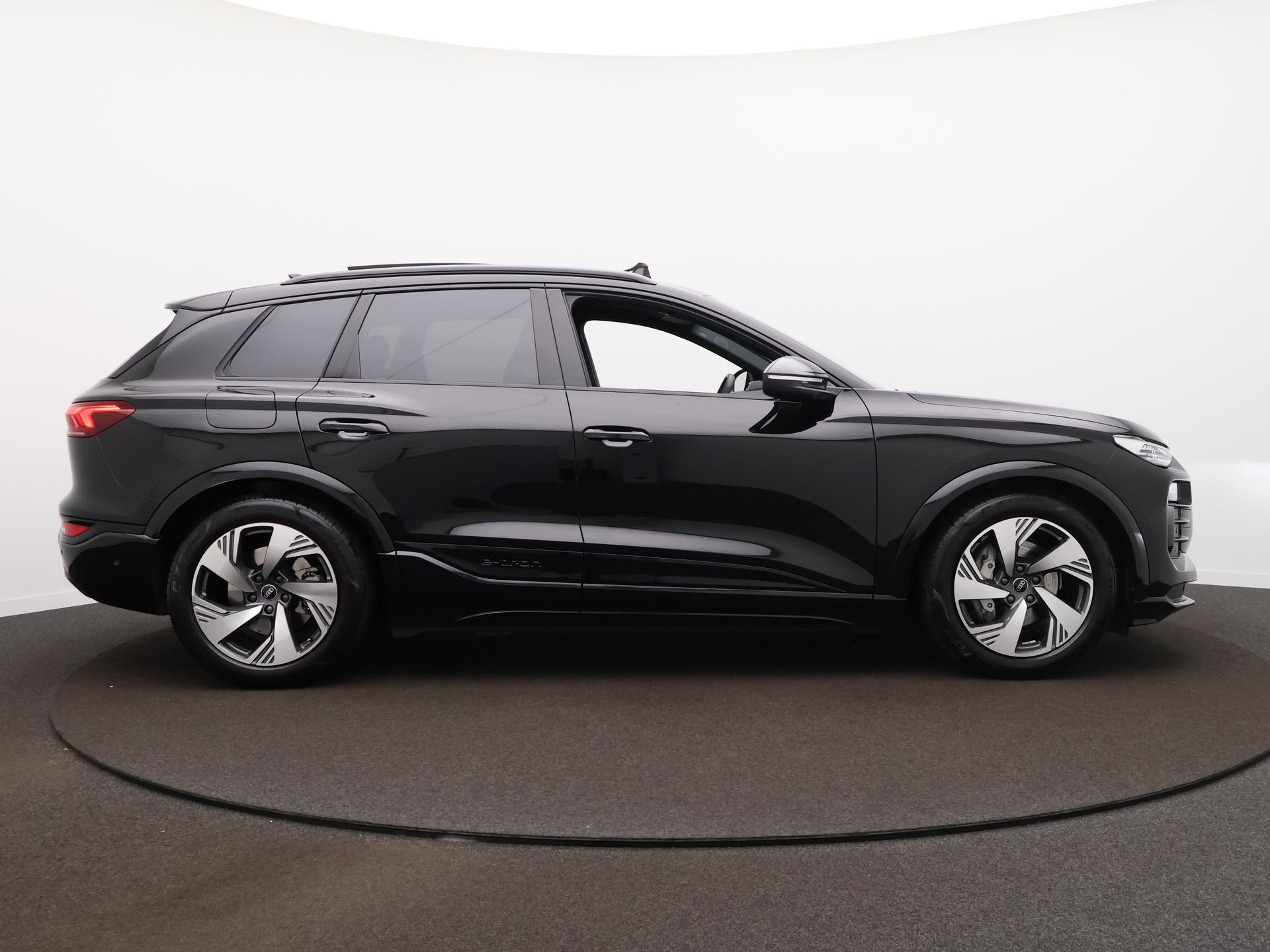 Foto van Audi Q6 Suv E-tron Quattro