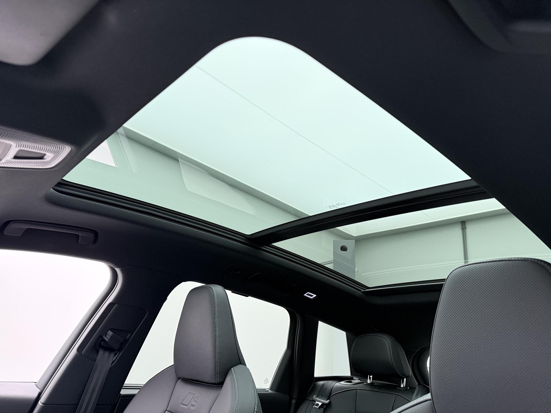 Foto van Audi Q6 Suv E-tron Quattro