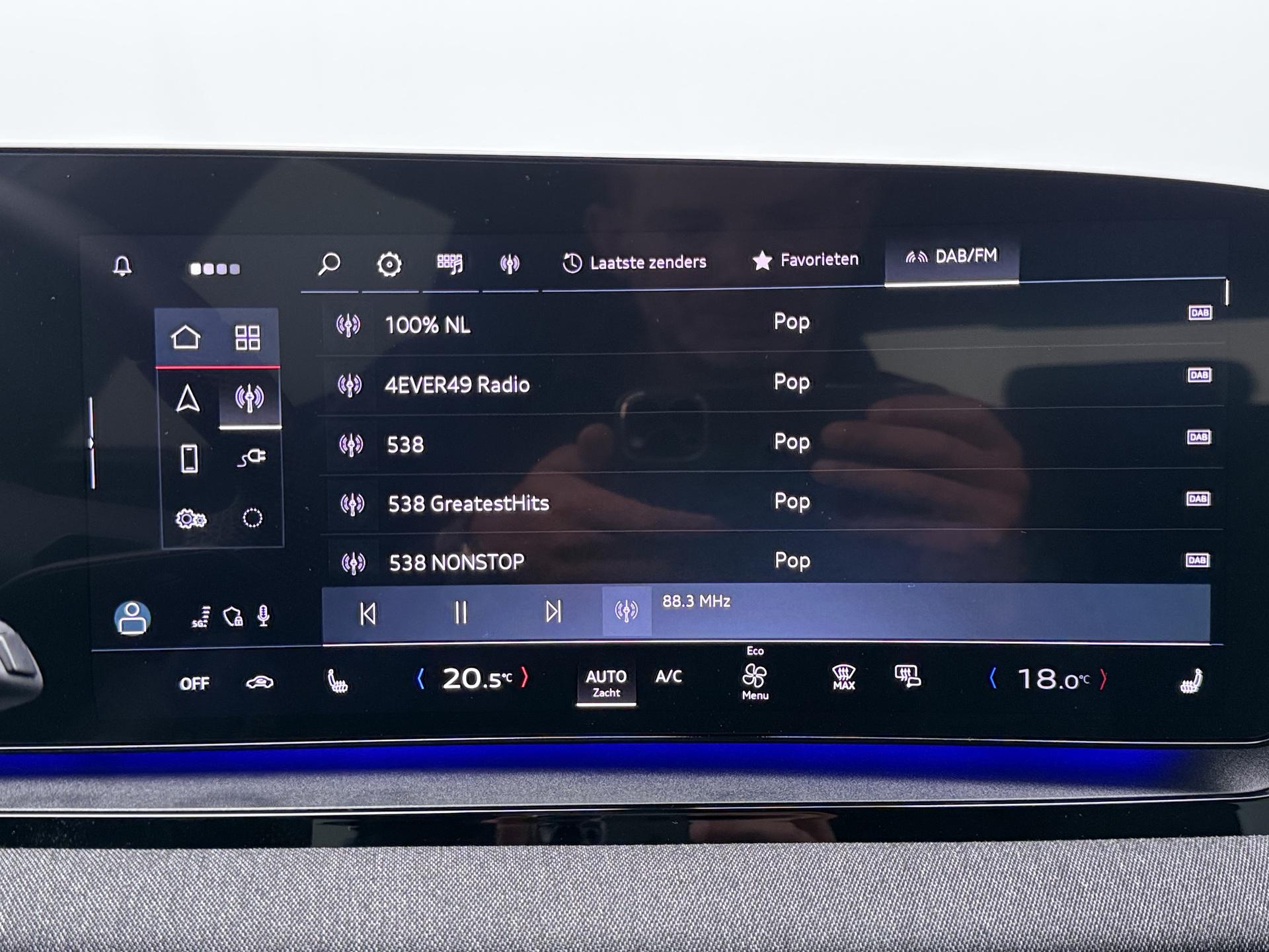 Foto van Audi Q6 Suv E-tron Quattro