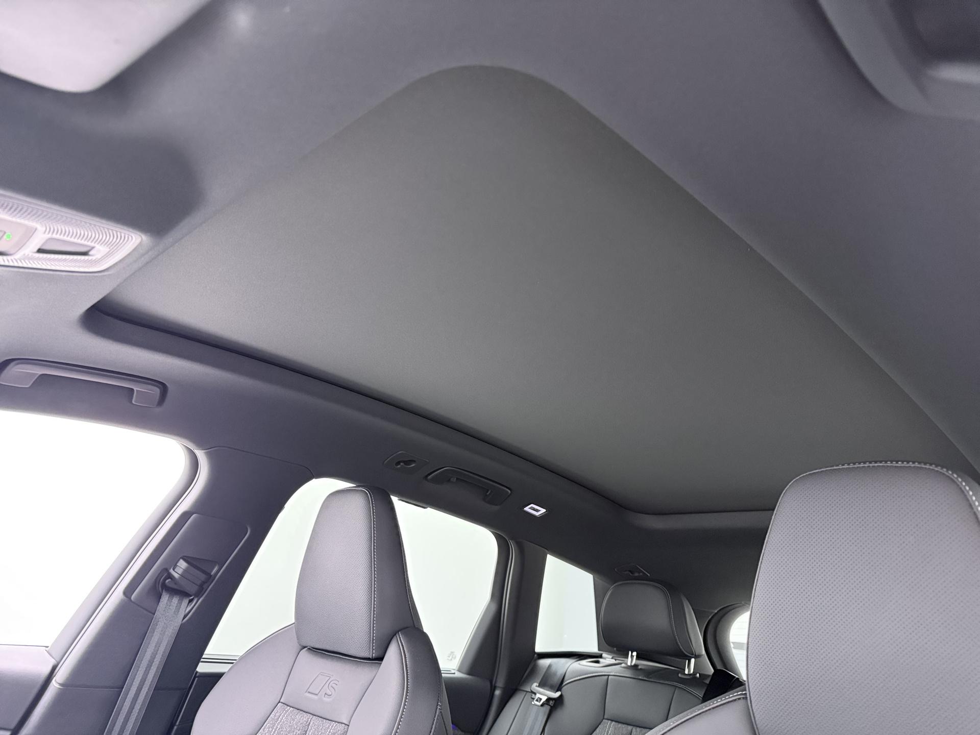Foto van Audi Q6 Suv E-tron Quattro