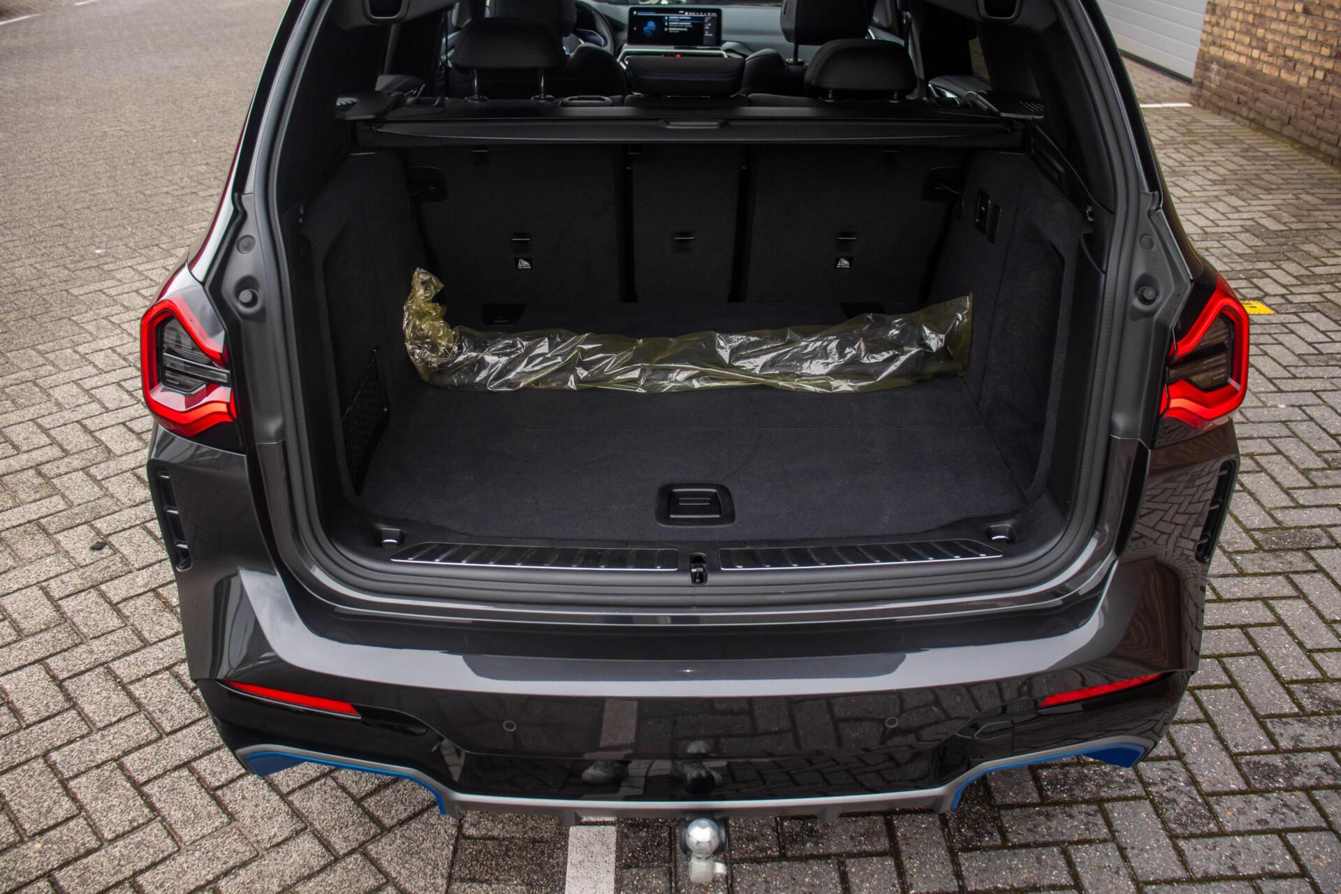 Foto van BMW Ix3