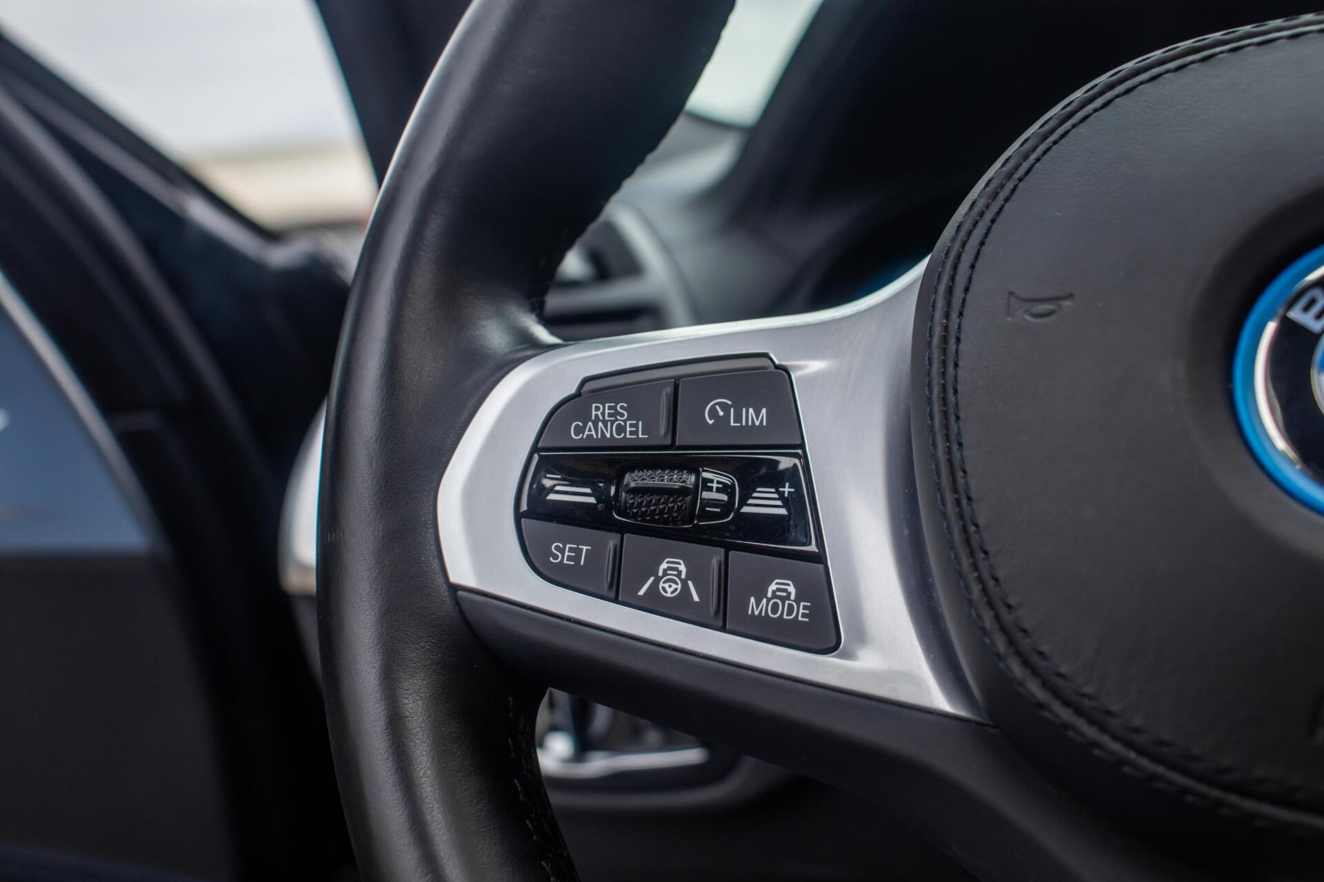Foto van BMW Ix3