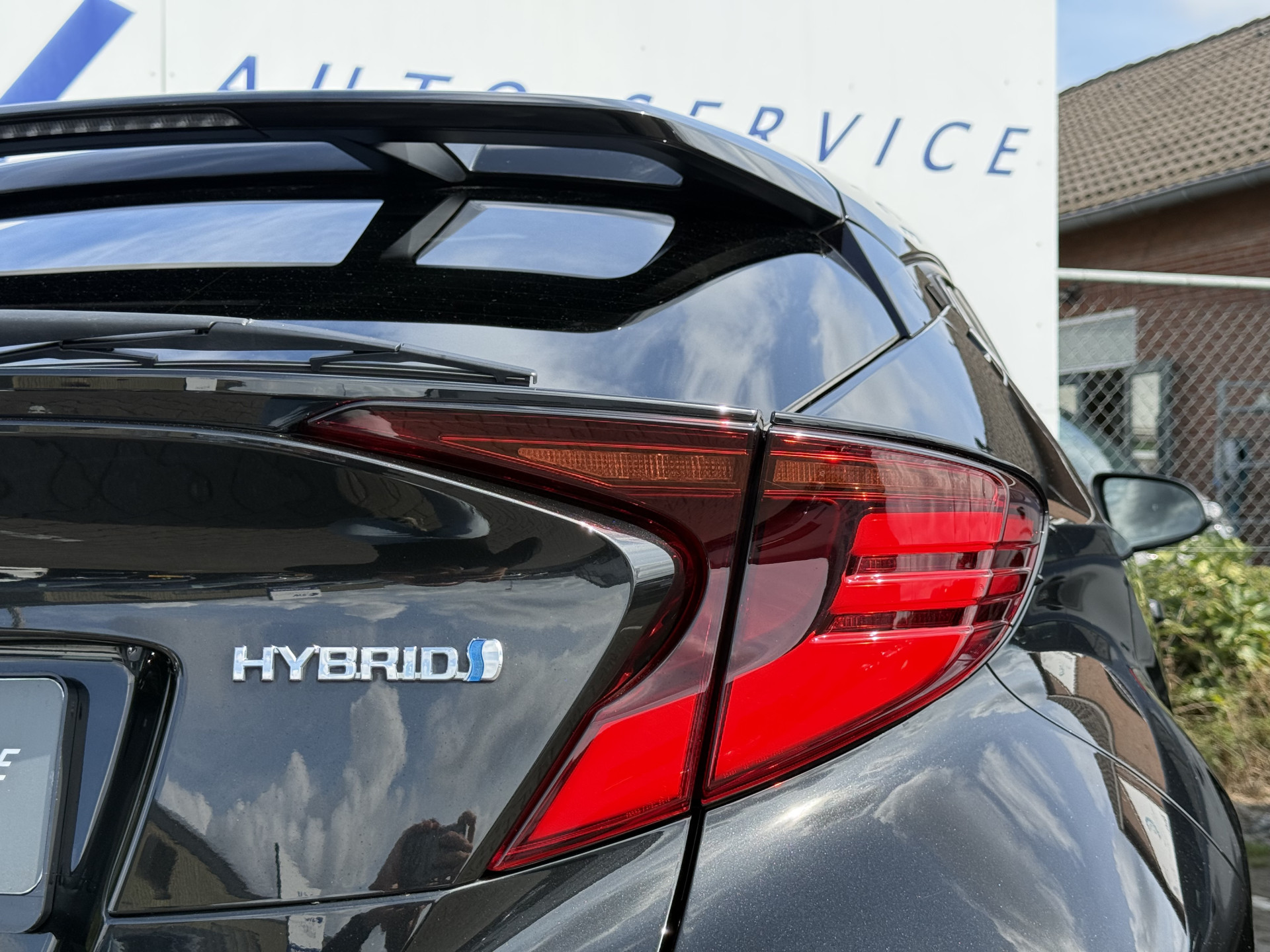 Foto van Toyota C-hr