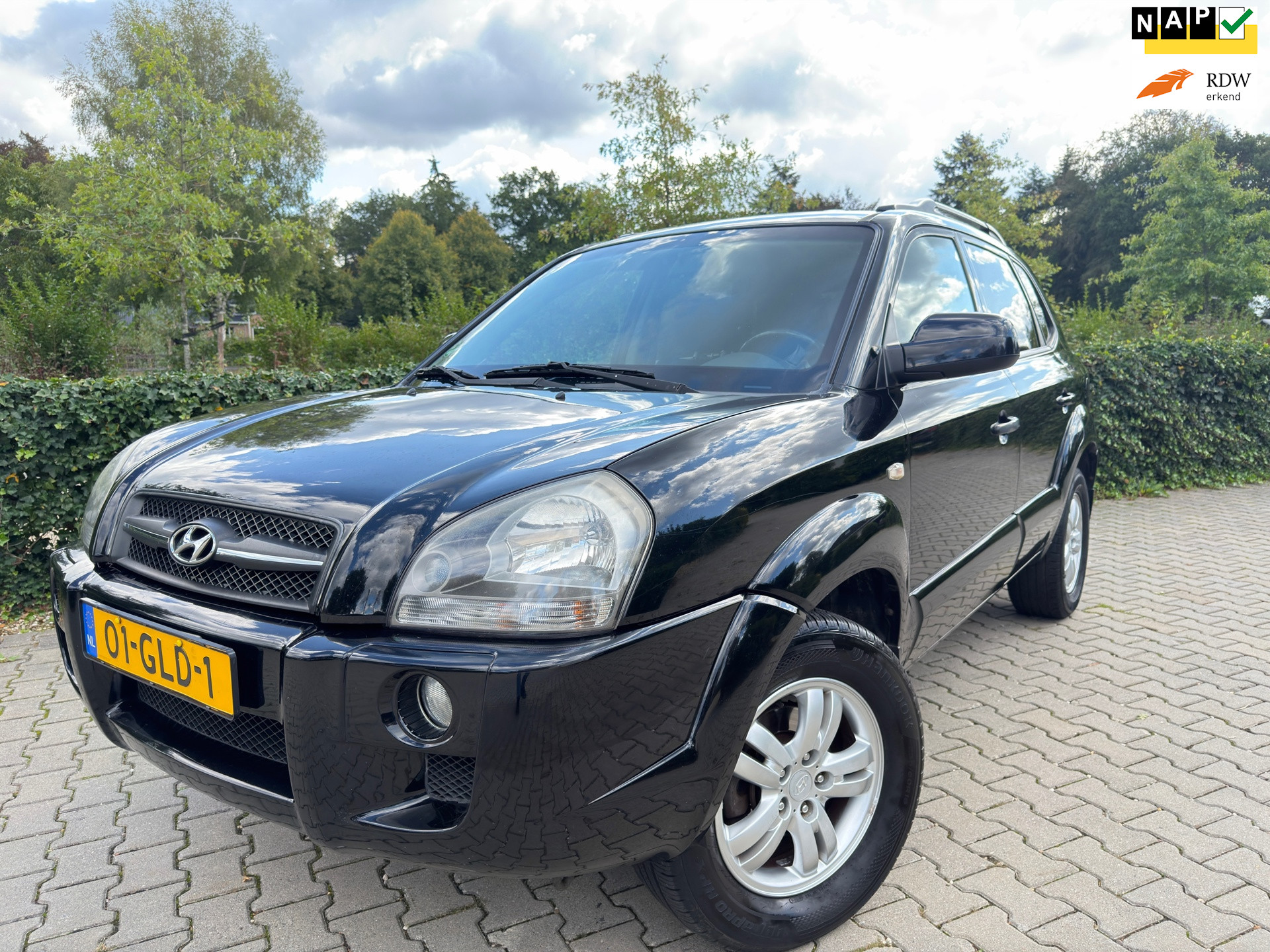 Hyundai Tucson 2.0i Style Executive , Clima / Cruise / Elec.Pakket / Isofix / Pdc / 16" Lm Velgen / Trekhaak. 2008 - voorkant