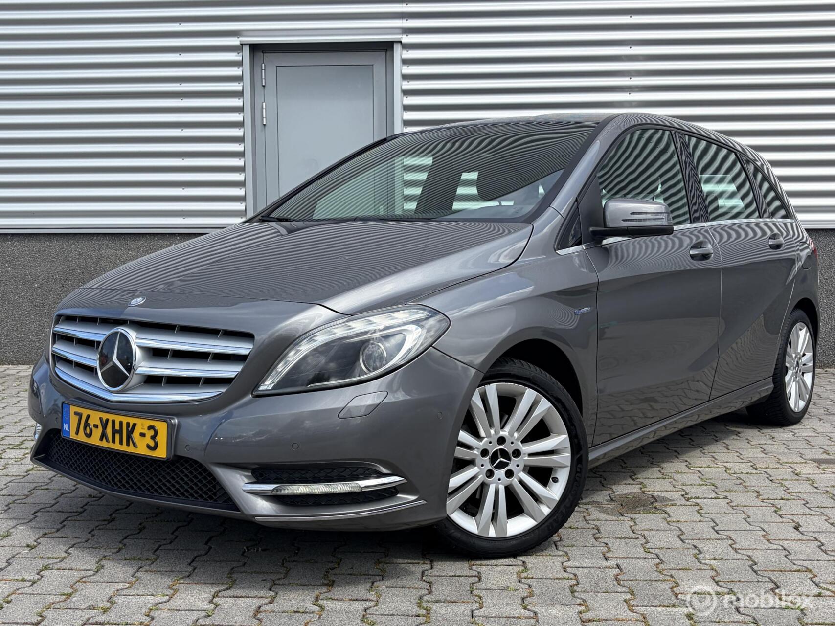 Mercedes-Benz B-klasse 180 Ambition 2012 - voorkant