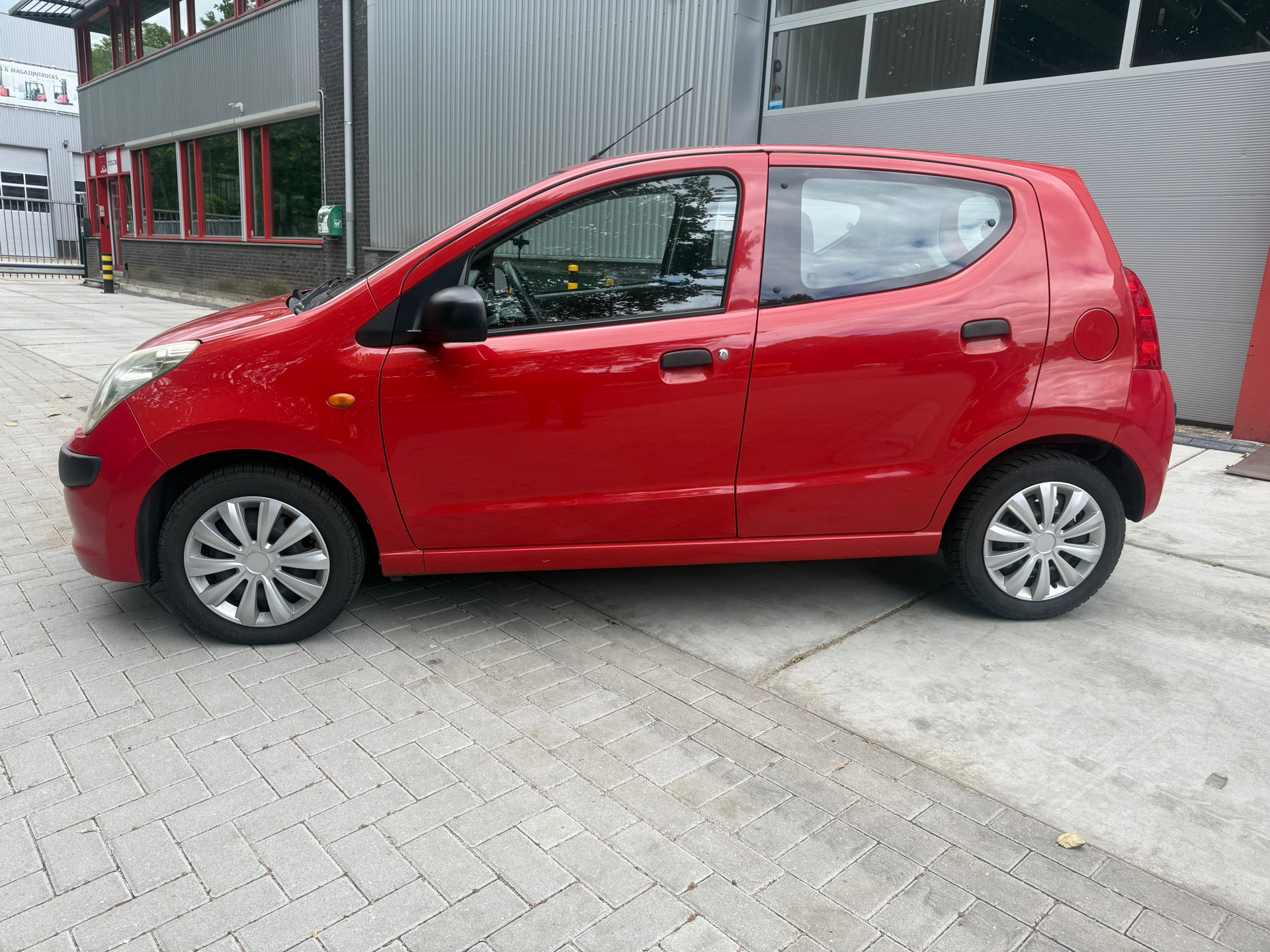 Foto van Nissan Nissan Pixo
