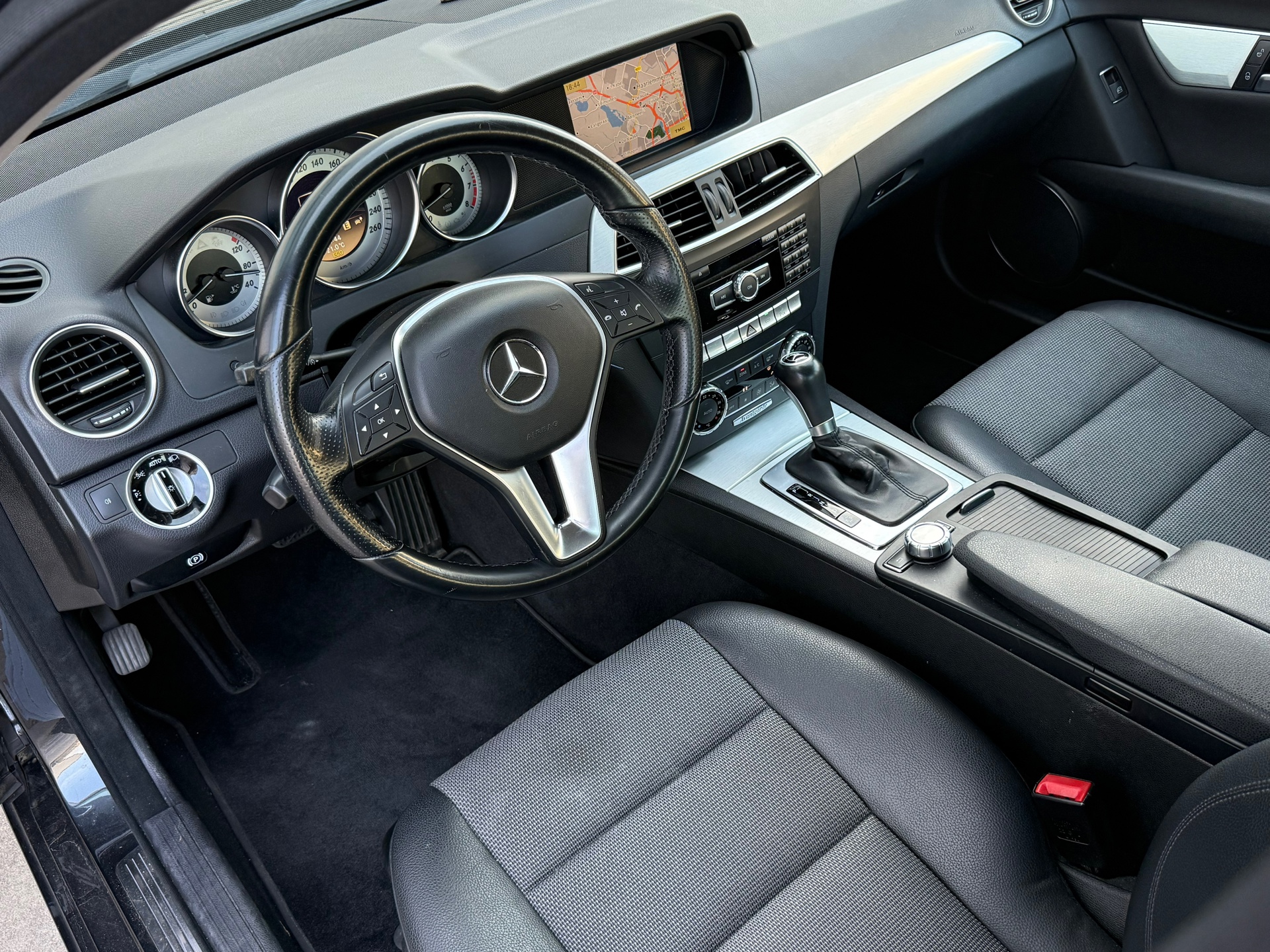 Foto van Mercedes-Benz C 180