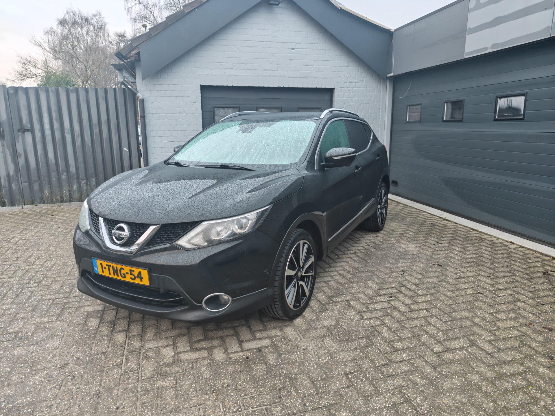 Nissan Nissan Qashqai 1.2 Tekna,Panoramadak,Leder,360 Camera,Cruise control,Parking system,Navigatie 2014 - voorkant