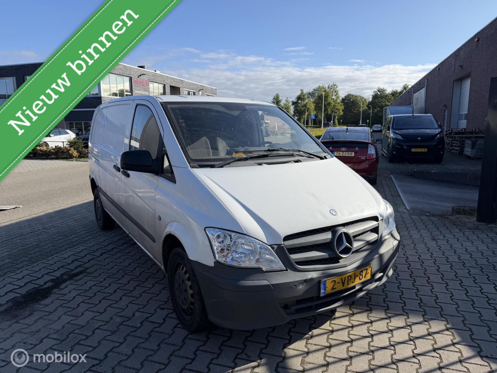 Mercedes-Benz Vito 110 CDI 320 Economy 2011 - voorkant