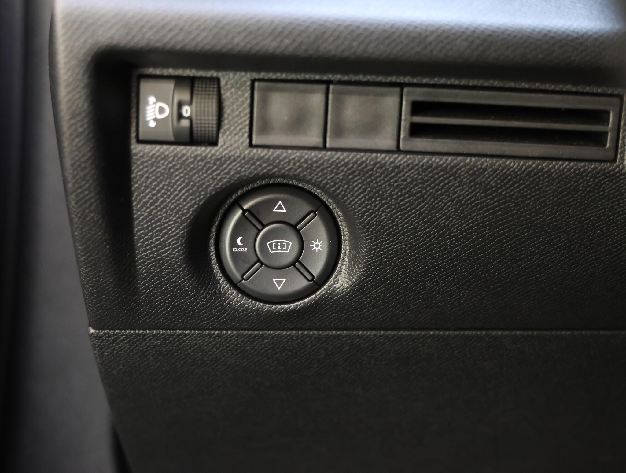 Foto van Citroen E-c4