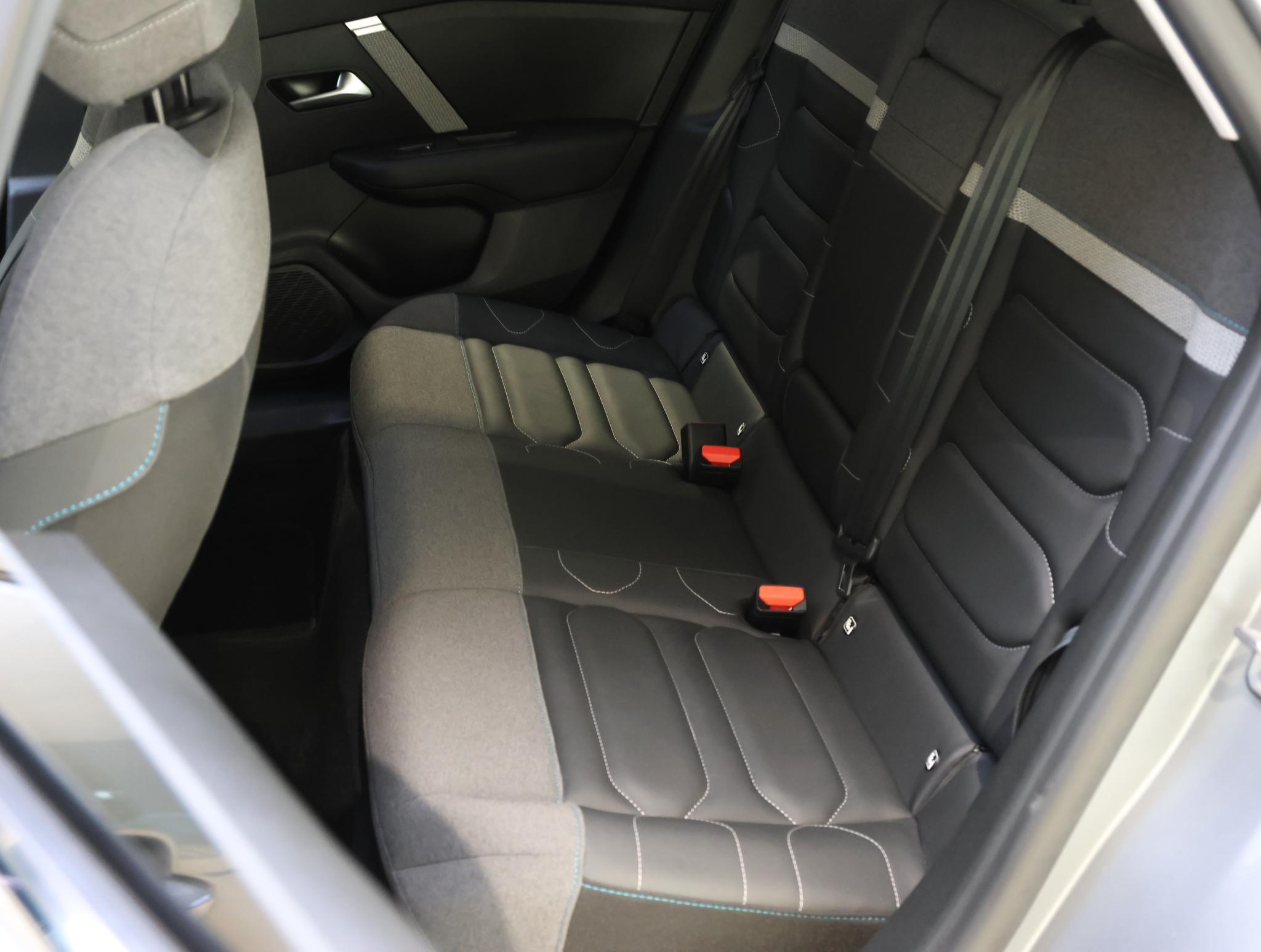 Foto van Citroen E-c4