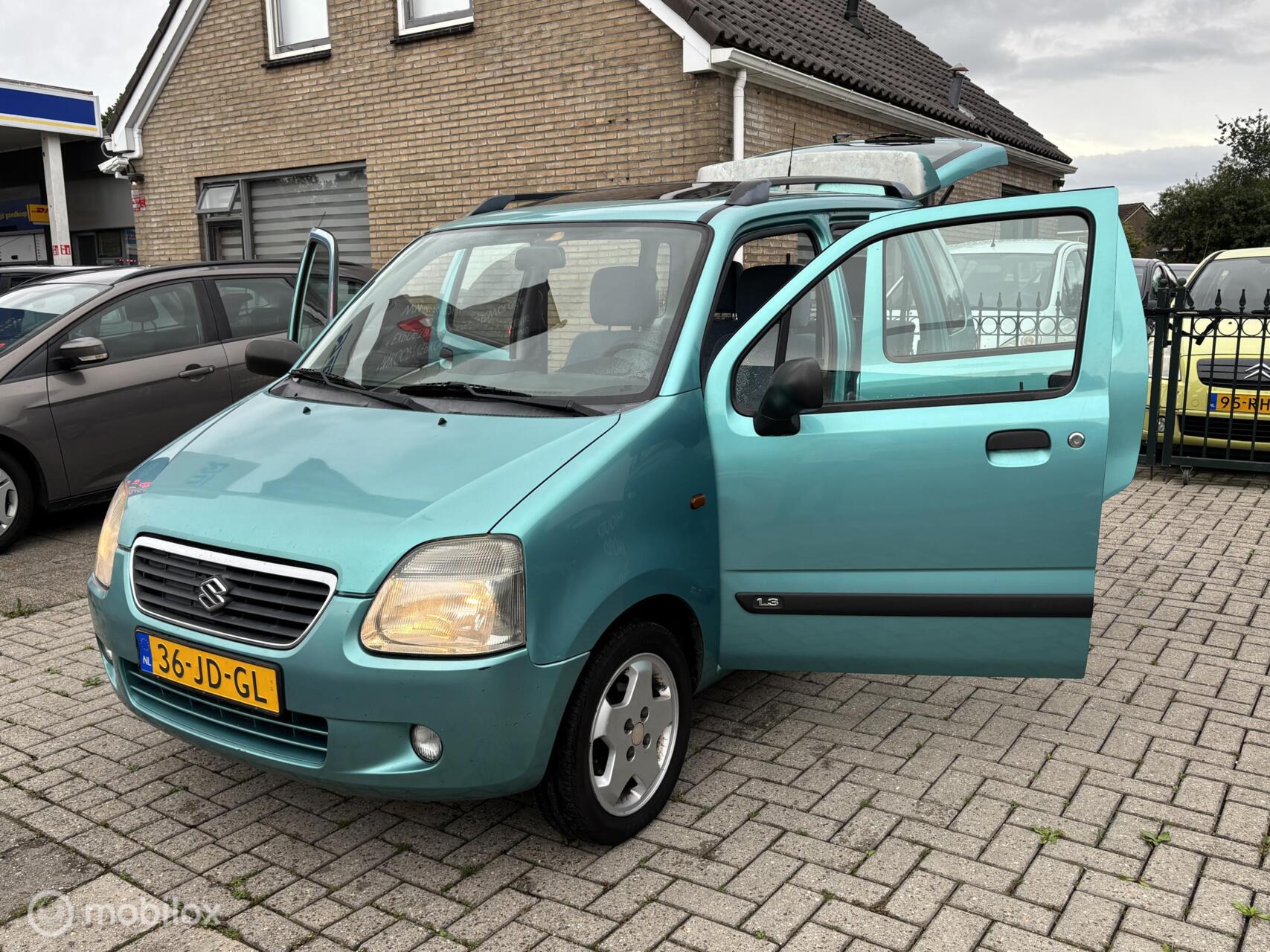Foto van Suzuki Wagon R