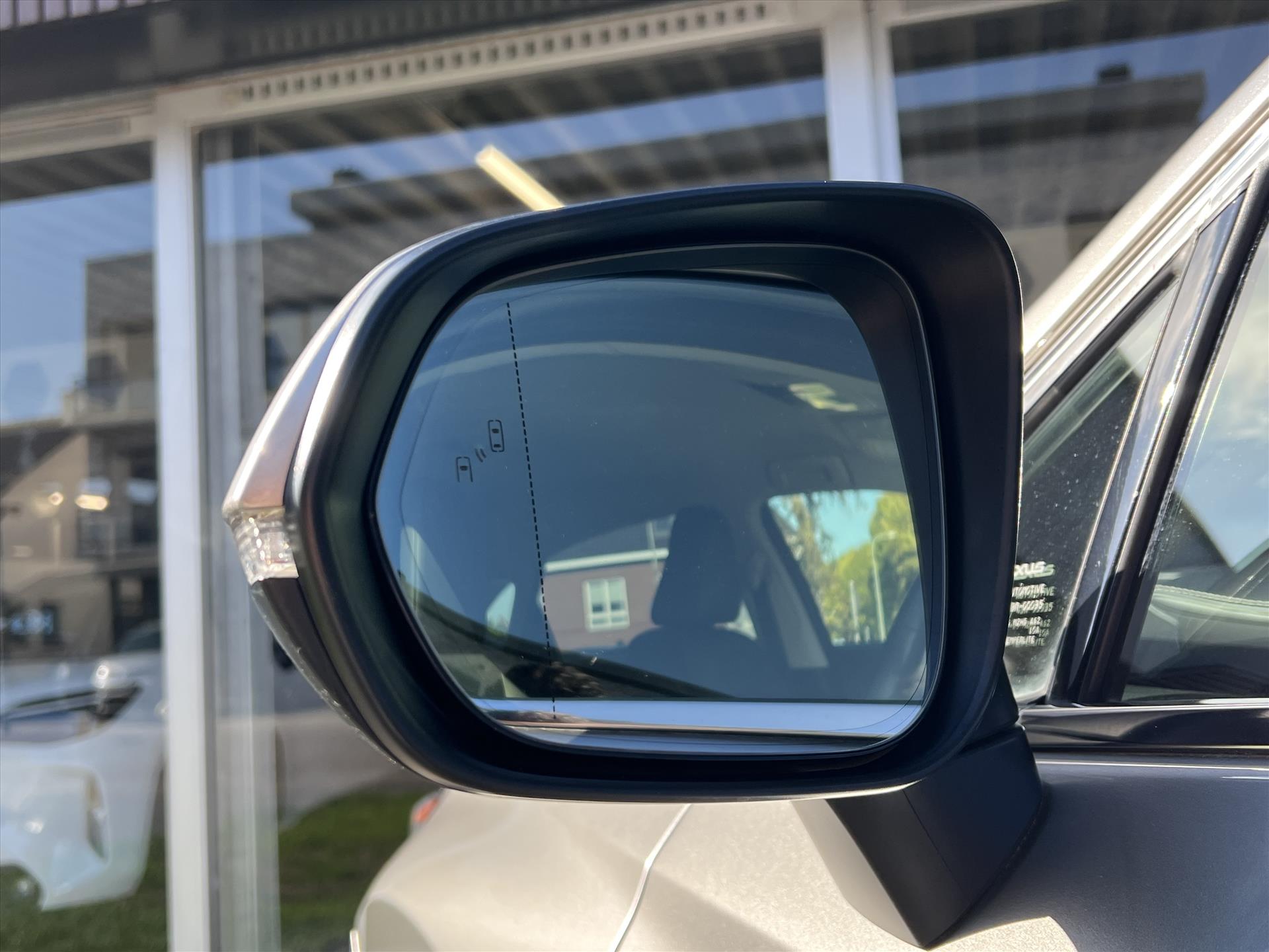 Foto van Lexus Lexus Nx300h