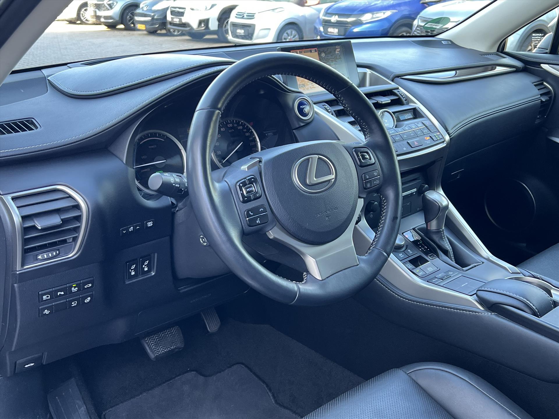 Foto van Lexus Lexus Nx300h