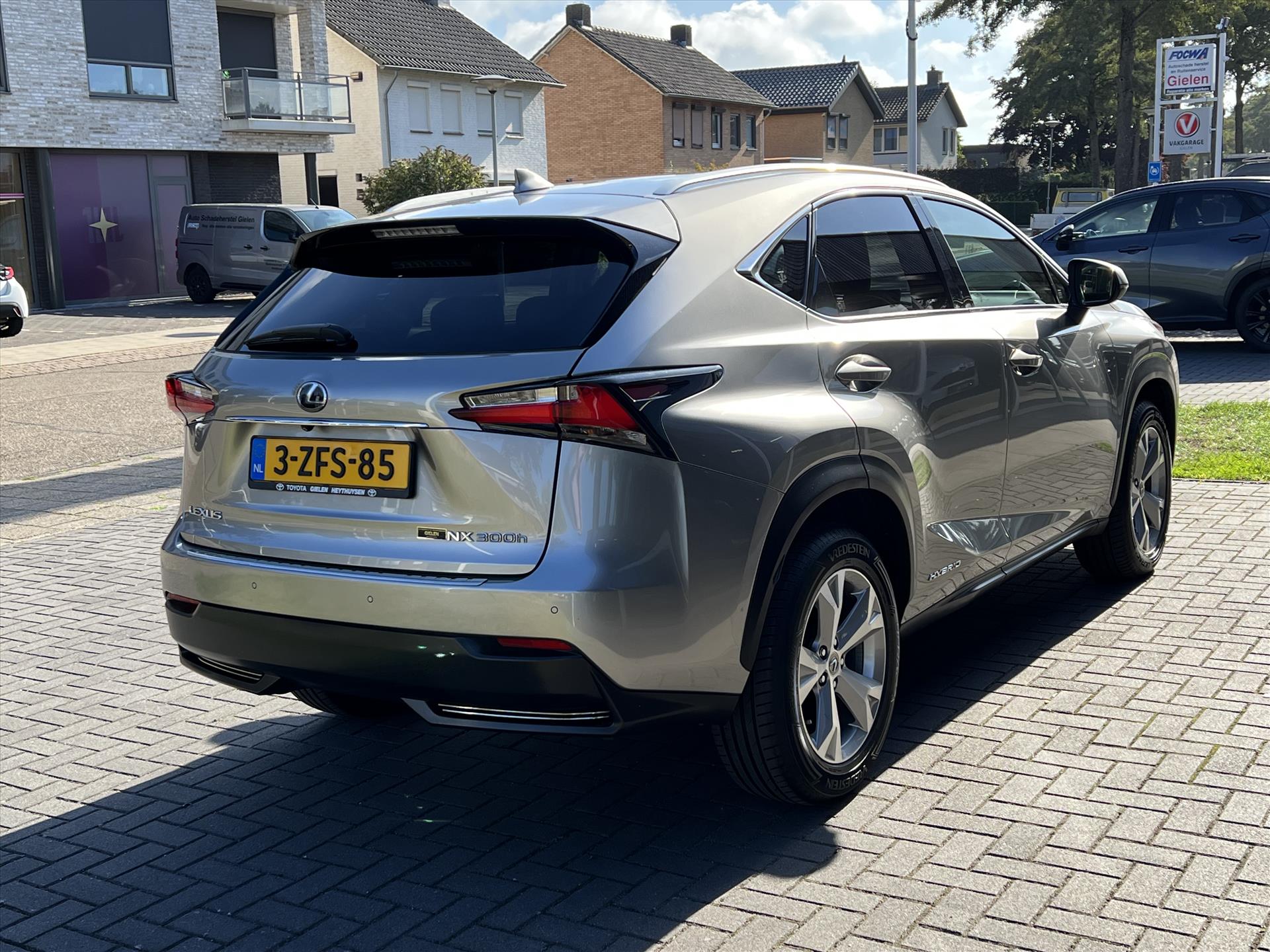 Foto van Lexus Lexus Nx300h