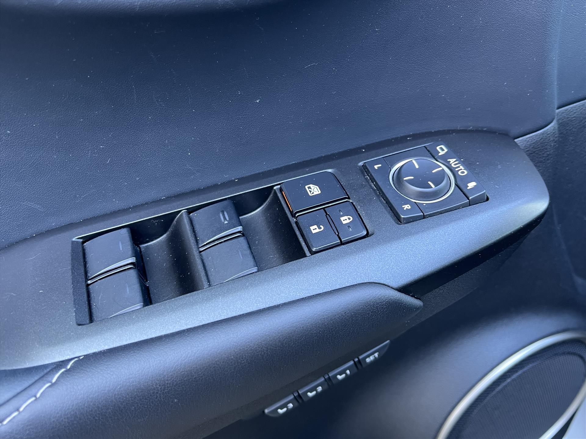 Foto van Lexus Lexus Nx300h
