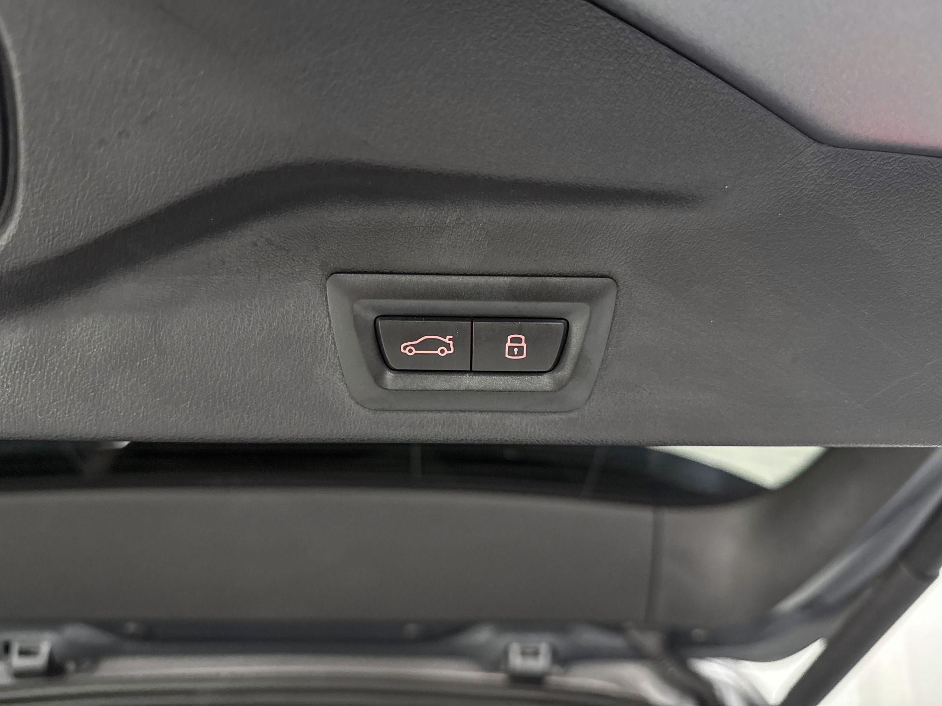 Foto van BMW X5 M60i xDrive