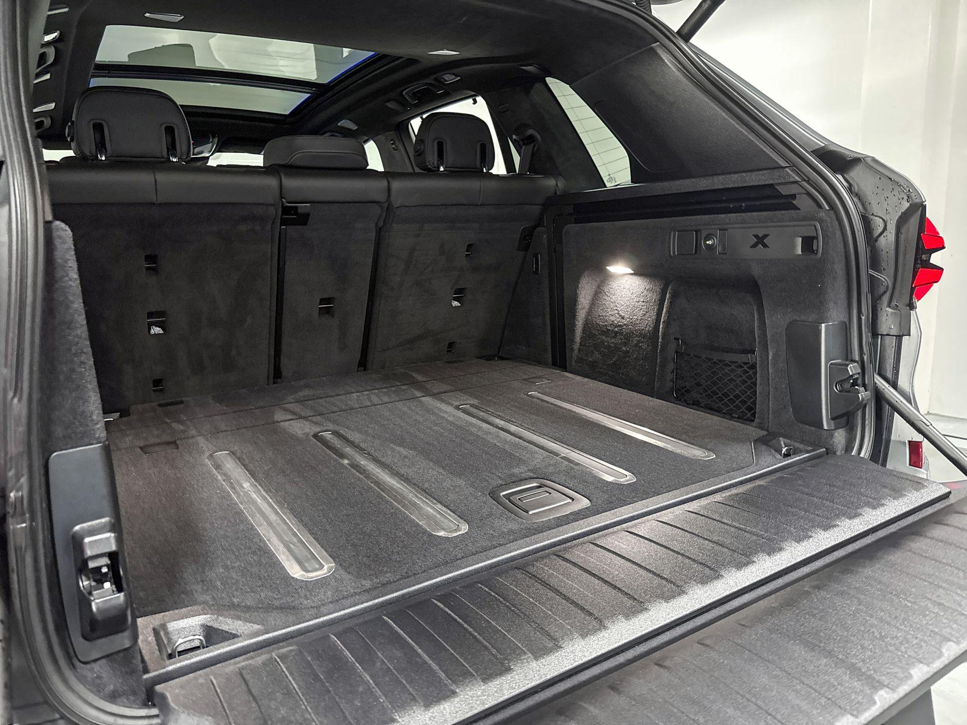 Foto van BMW X5 M60i xDrive