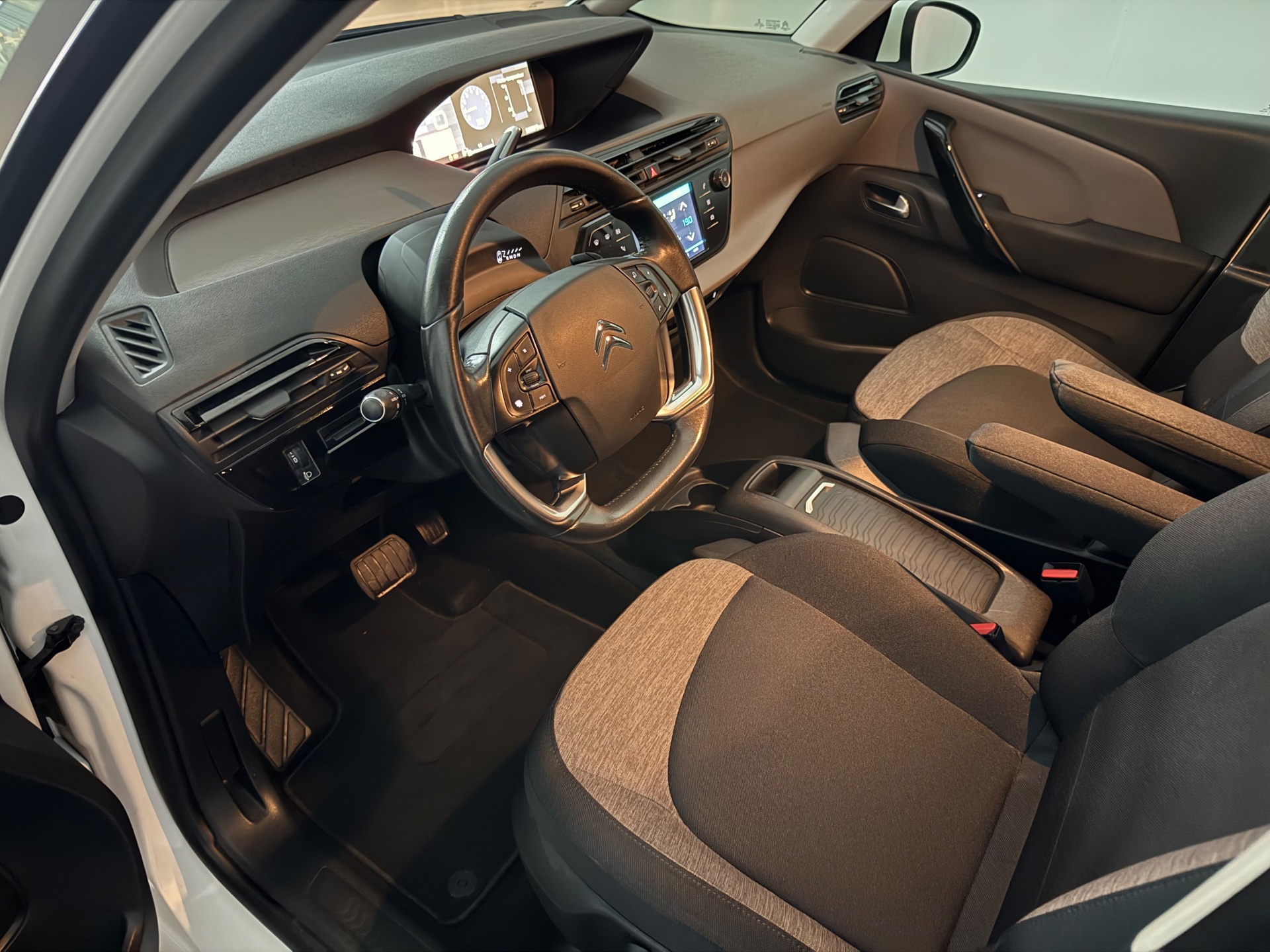 Foto van Citroen C4 Spacetourer