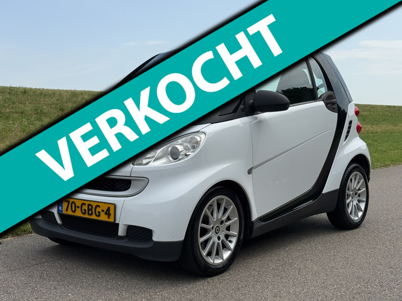 Smart Fortwo Coupe MHD 1.0 mhd Pure | Automaat | Panorama | NAP 2008 - voorkant