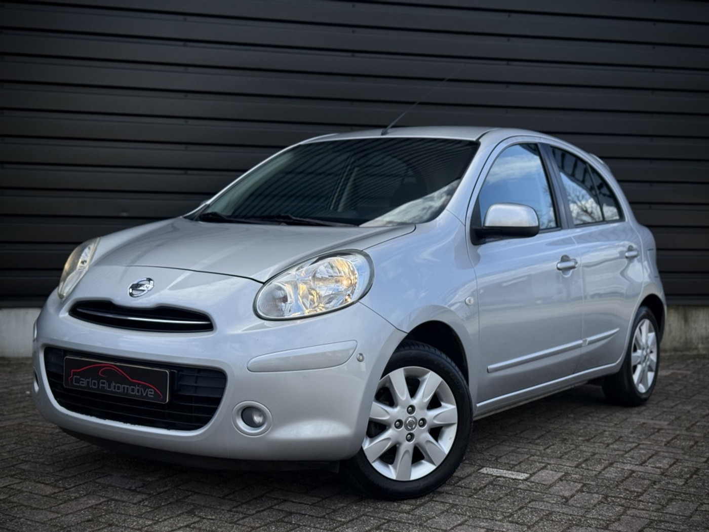 Nissan Nissan Micra 1.2 DIG-S Connect Edition AIRCO|NAVI|PDC|BLUETOOTH 2012 - voorkant