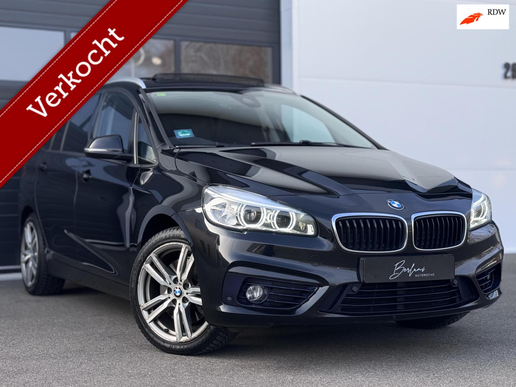 BMW 220i Gran Tourer 220i M-Sport Pano|Camera|Trekhaak 2017 - voorkant
