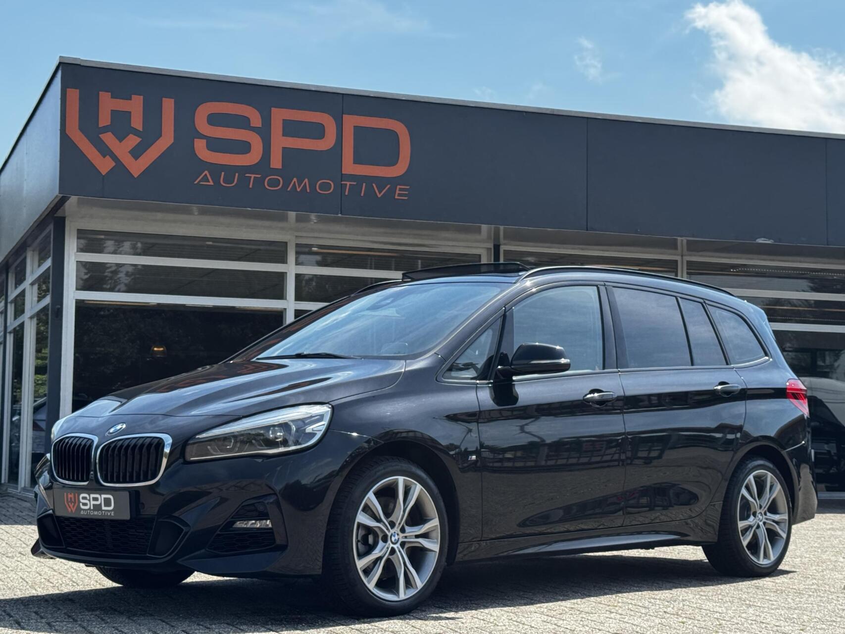 BMW 220i Gran Tourer 220i 7p|M-sport|Pano|H&K|Carplay|LED 2020 - voorkant