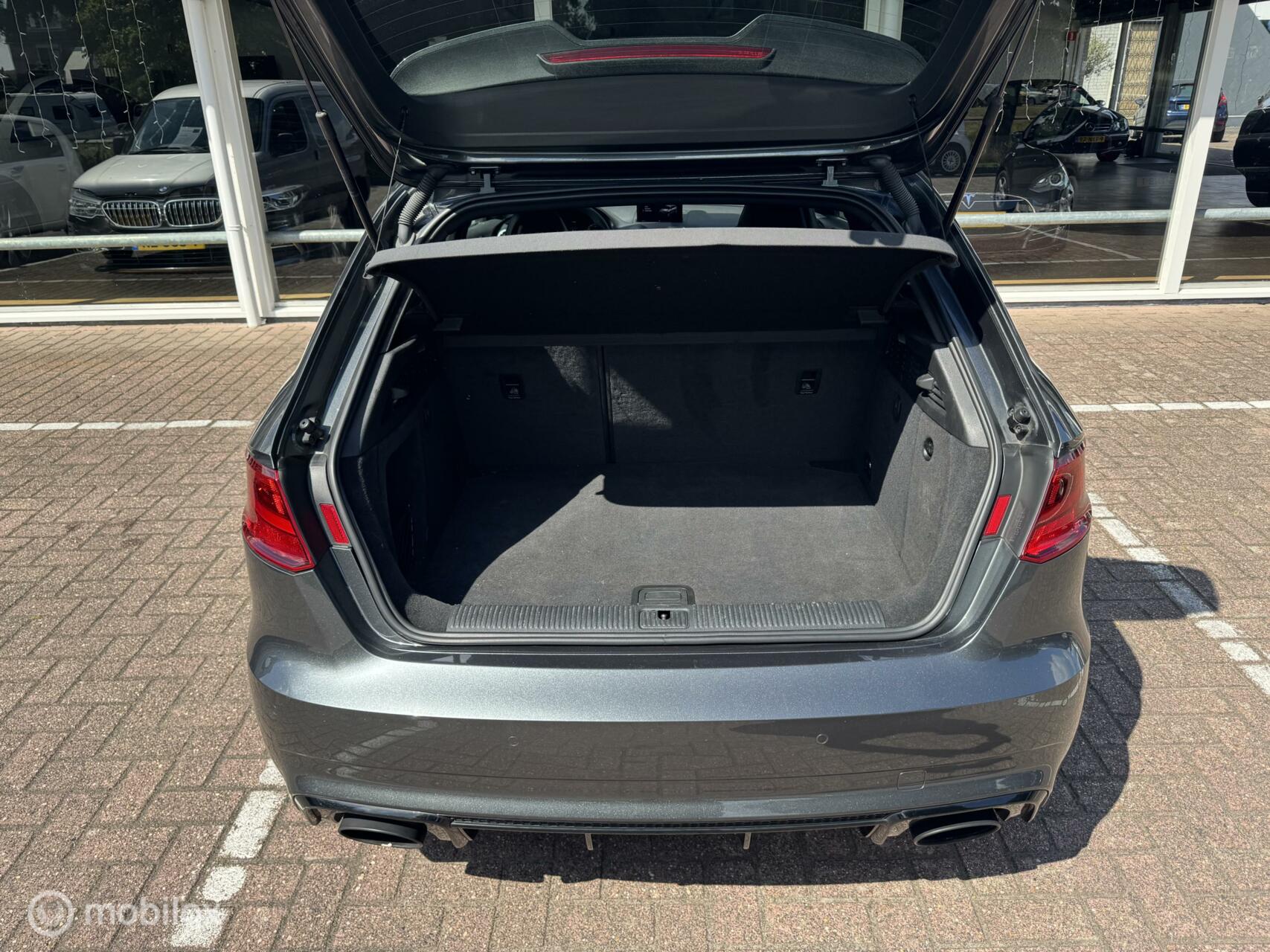 Foto van Audi RS 3 Sportback