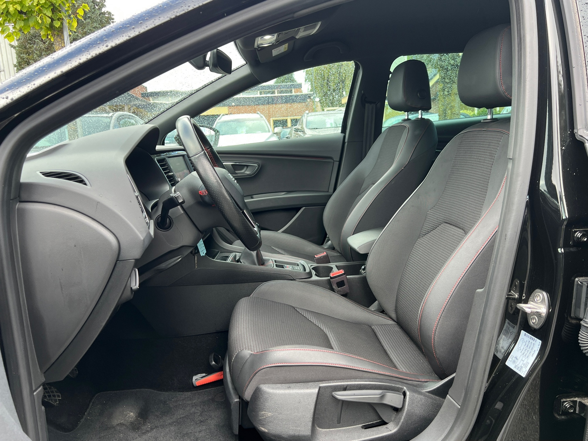 Foto van Seat Leon Sportourer ST
