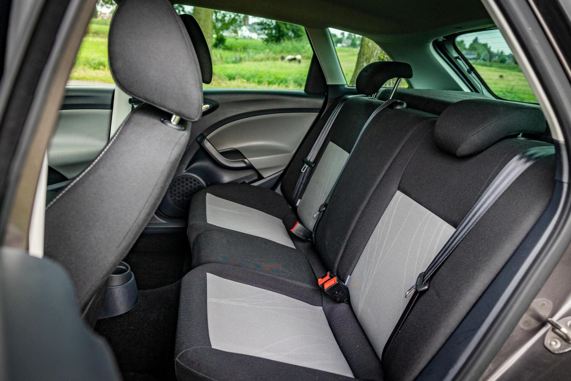 Foto van Seat Ibiza ST
